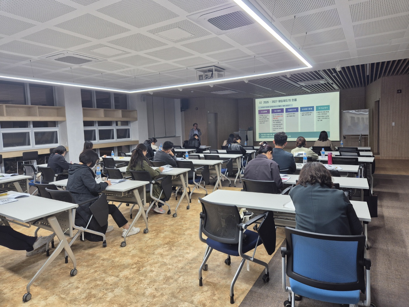 진주고, 교육과정-진로에 대한 고민을 학부모와 함께 하다 - 관련이미지1