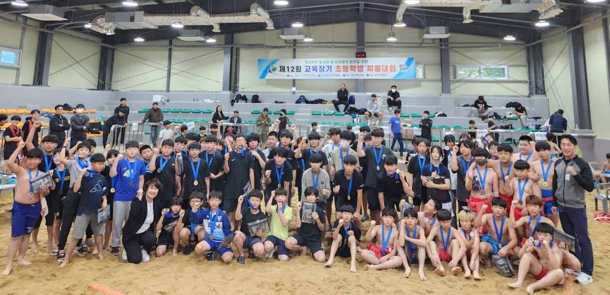 창원교육지원청, 미래의 천하장사 으랏차차 씨름의 멋과 흥에 빠지다 - 관련이미지1