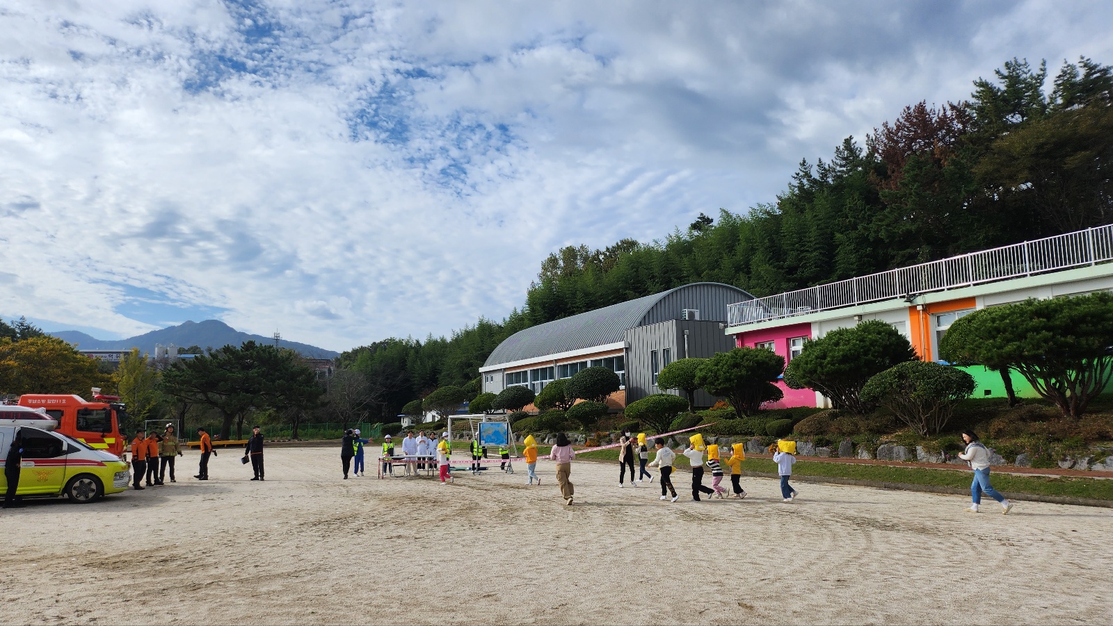 우리 학교 안전은 우리가 책임진다 - 관련이미지3