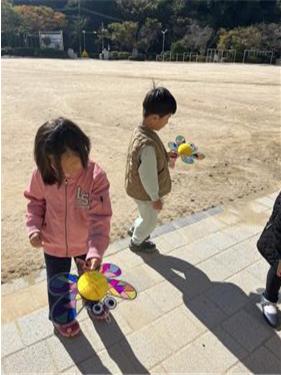 팔룡초병설유치원, 오밀조밀 북버스 체험 - 관련이미지3