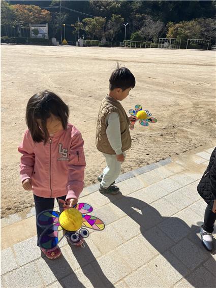팔룡초병설유치원, 오밀조밀 북버스 체험 - 관련이미지6