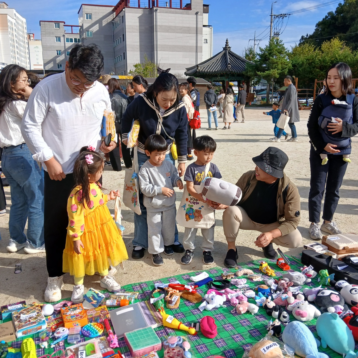 합천유치원“바꿔쓰고 나눠쓰고 나부터 이웃사랑을 실천하는  바나나 마켓 열려” - 관련이미지3