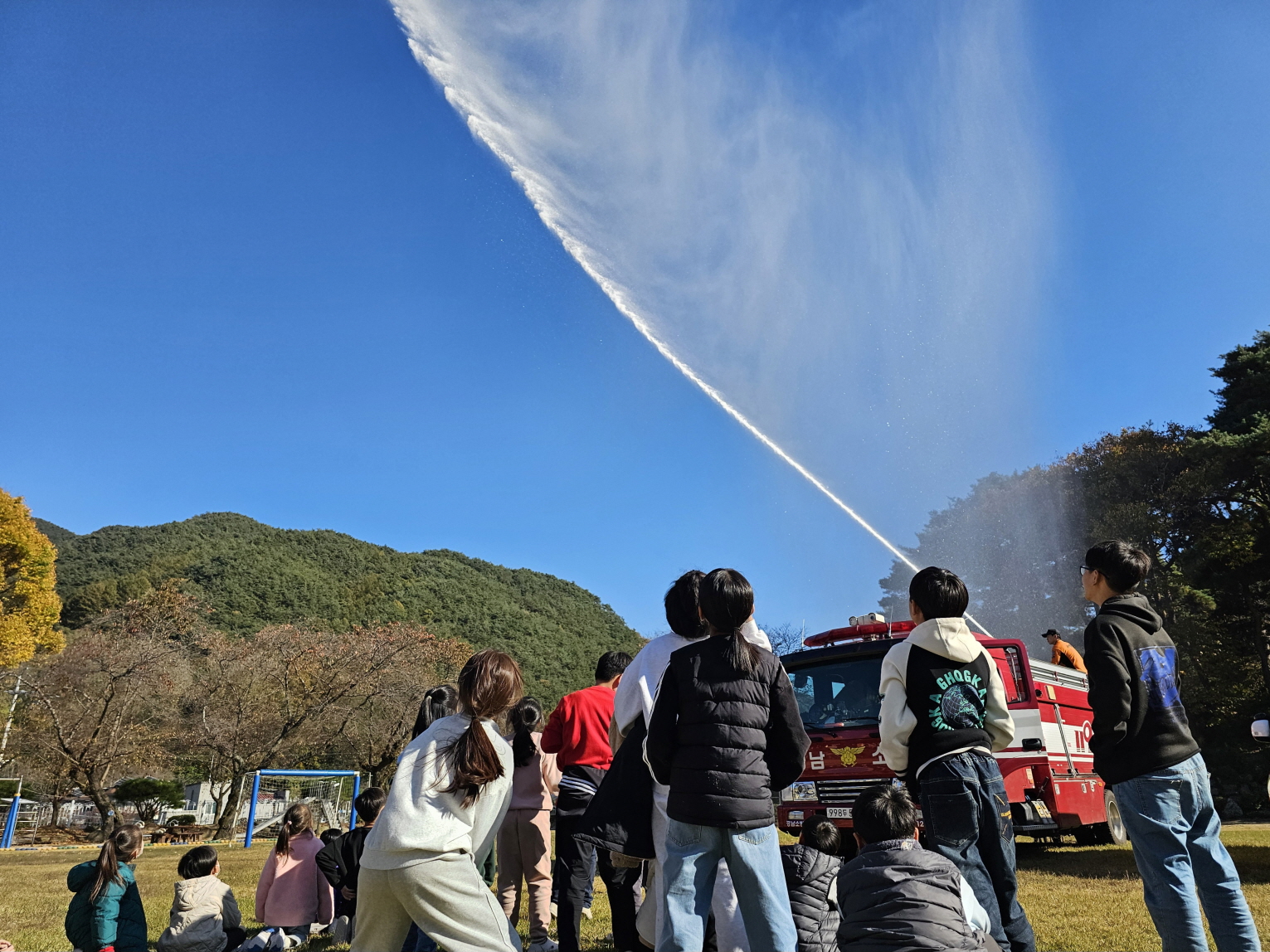 백전초 * 소방서와 함께 하는 화재 대피 훈련 안전한 학교, 안전한 미래* - 관련이미지4