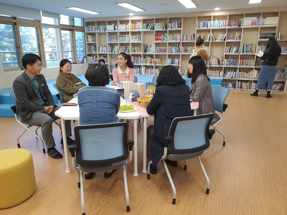 하동 악양초, 교실의 의미를 넘어선 새로운 공간에서 꿈과 배움을 만들어가는“수업 나눔”운영 - 관련이미지3
