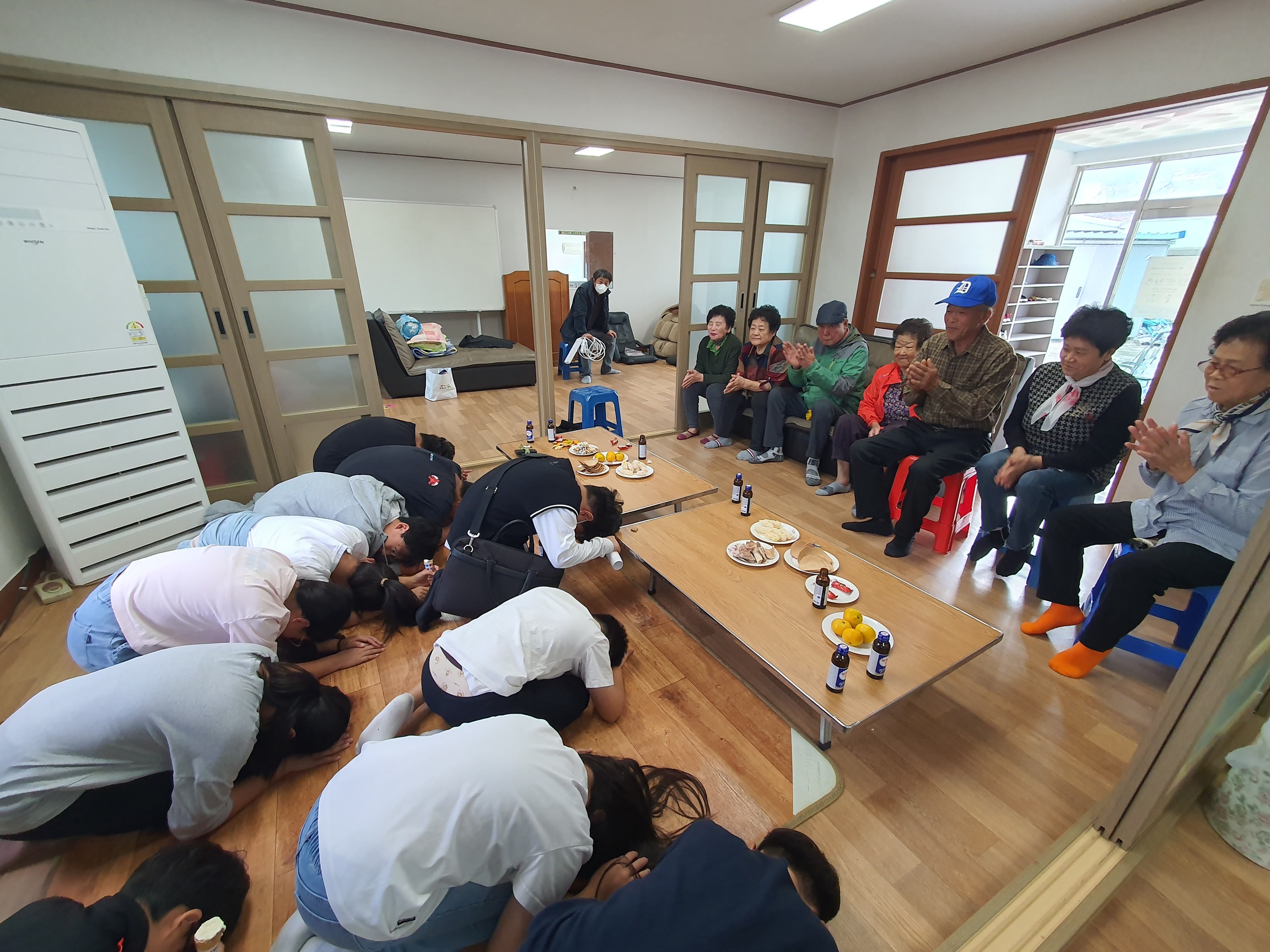 남해 남명초, 따뜻한 나눔 실천하는 마을 봉사활동 실시 - 관련이미지4