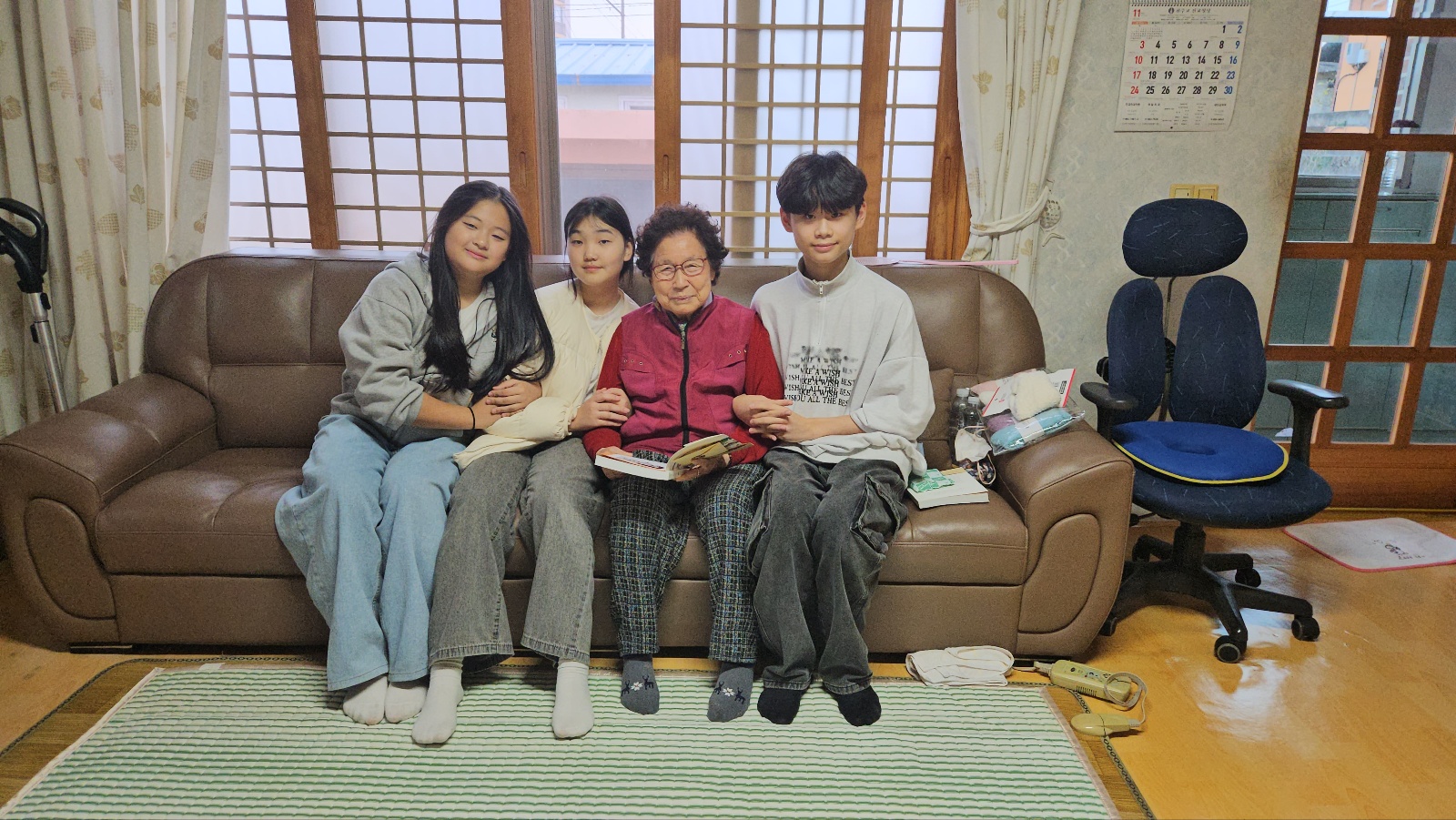 하동 진교중 독서동아리‘도란도란, 사랑배달’봉사활동 - 관련이미지4