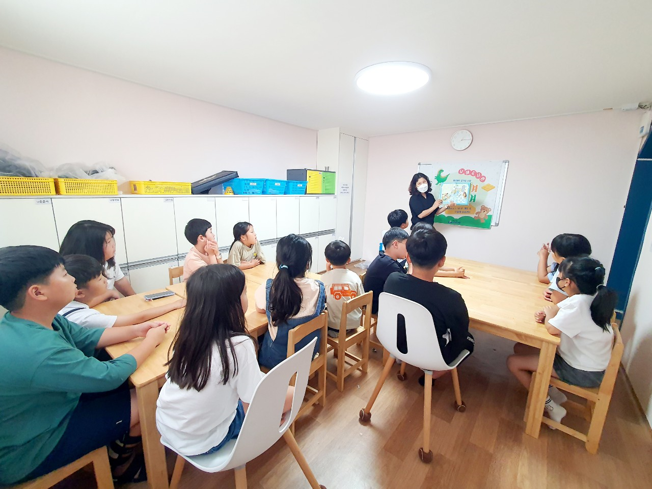 남해도서관, 다문화 프로그램 “모두 모여 多시보여 ” 마무리 - 관련이미지1