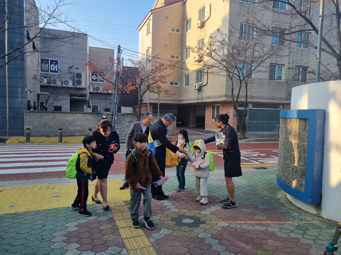 “ 북정초, ‘더 안전한 학교 만들기’ 교통안전 캠페인 실시” - 관련이미지1