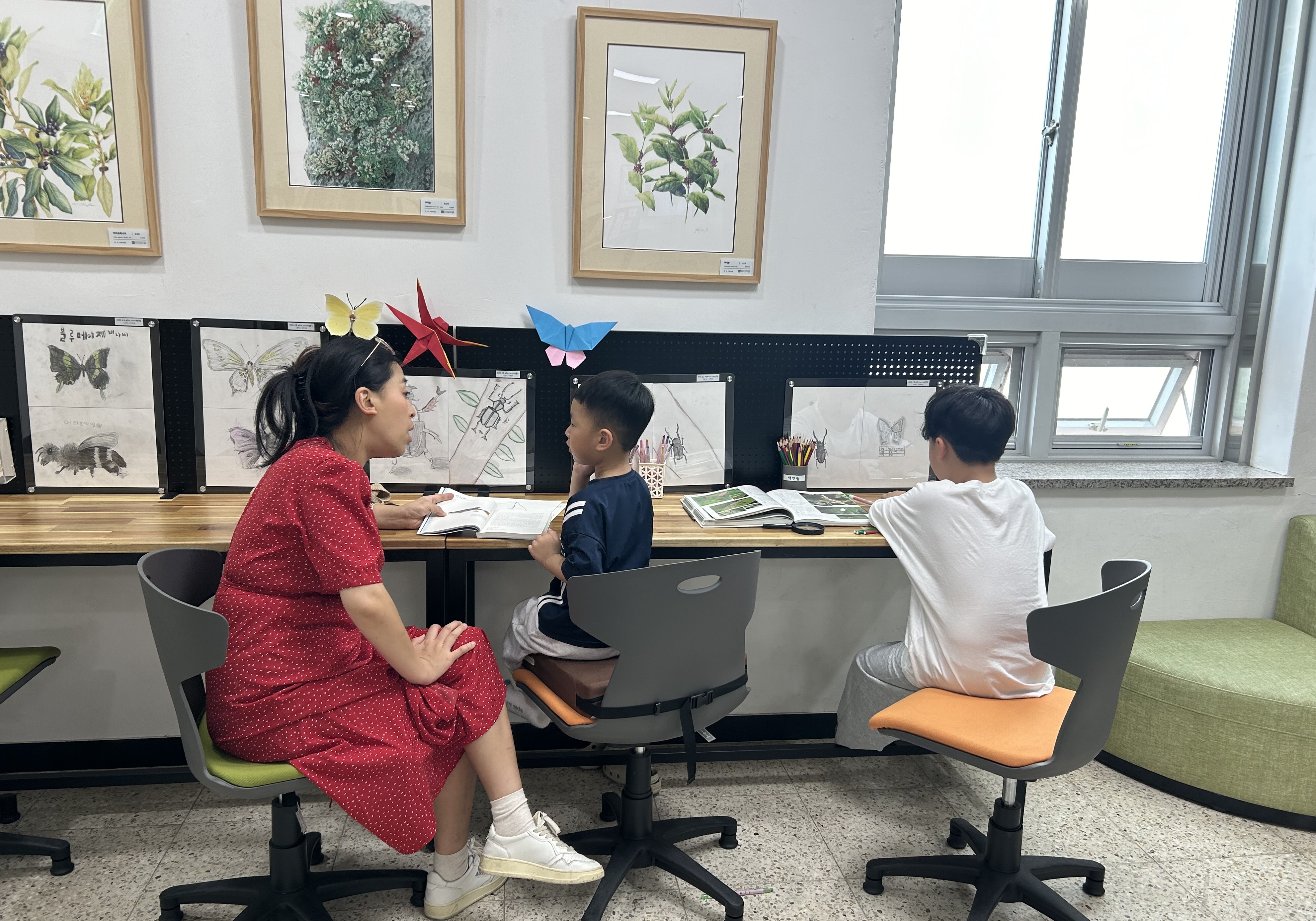 경남과학교육원, 곤충 세밀화 그리기 우수작 160편 선정 - 관련이미지2
