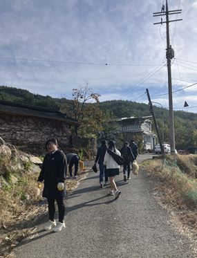 진서중, ‘어르신들과 함께한 따뜻한 사제동행 봉사활동’ - 관련이미지2