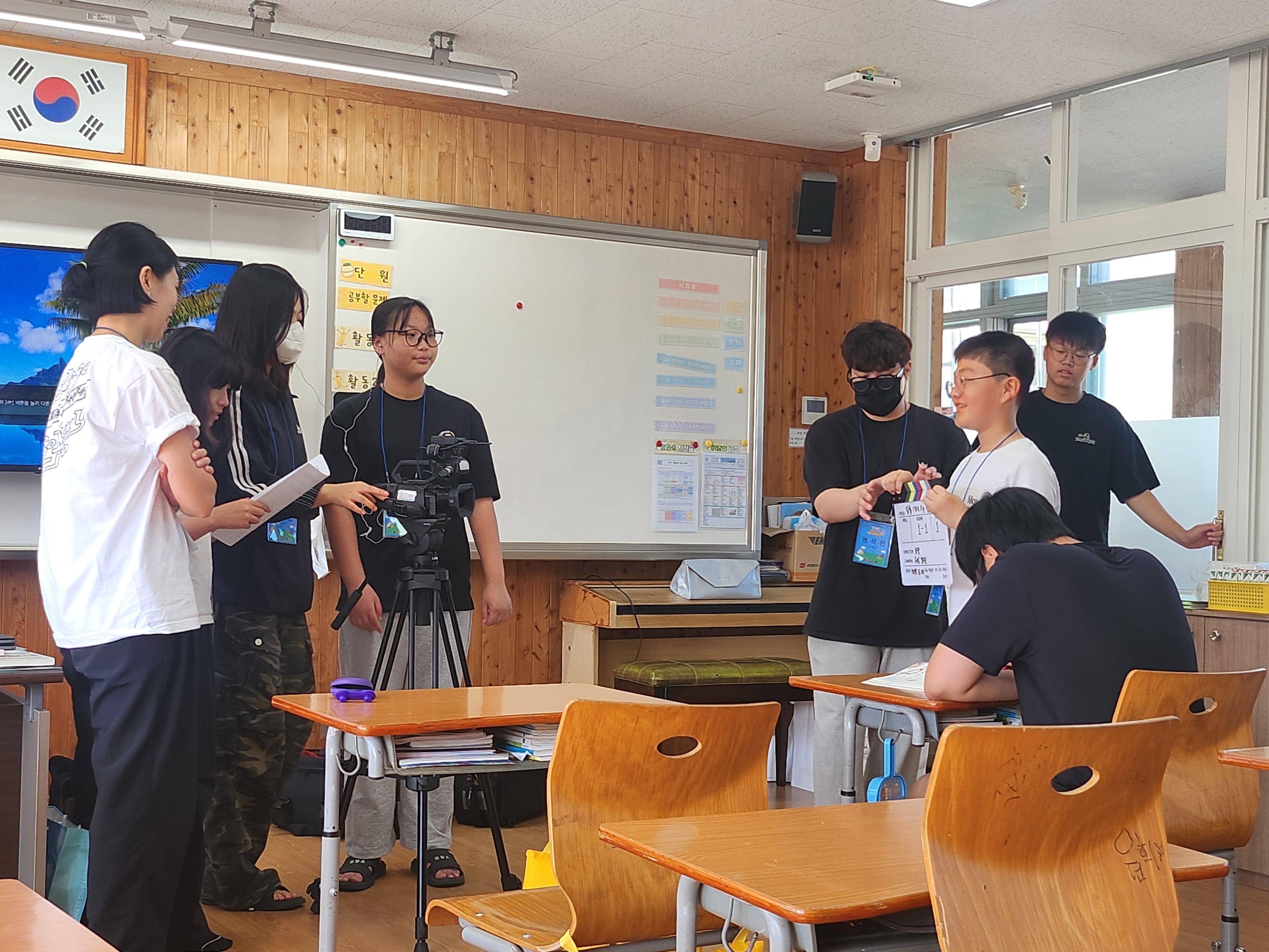 2025. 욕지중학교, 청소년미디어캠프 프로그램 참여 - 관련이미지1