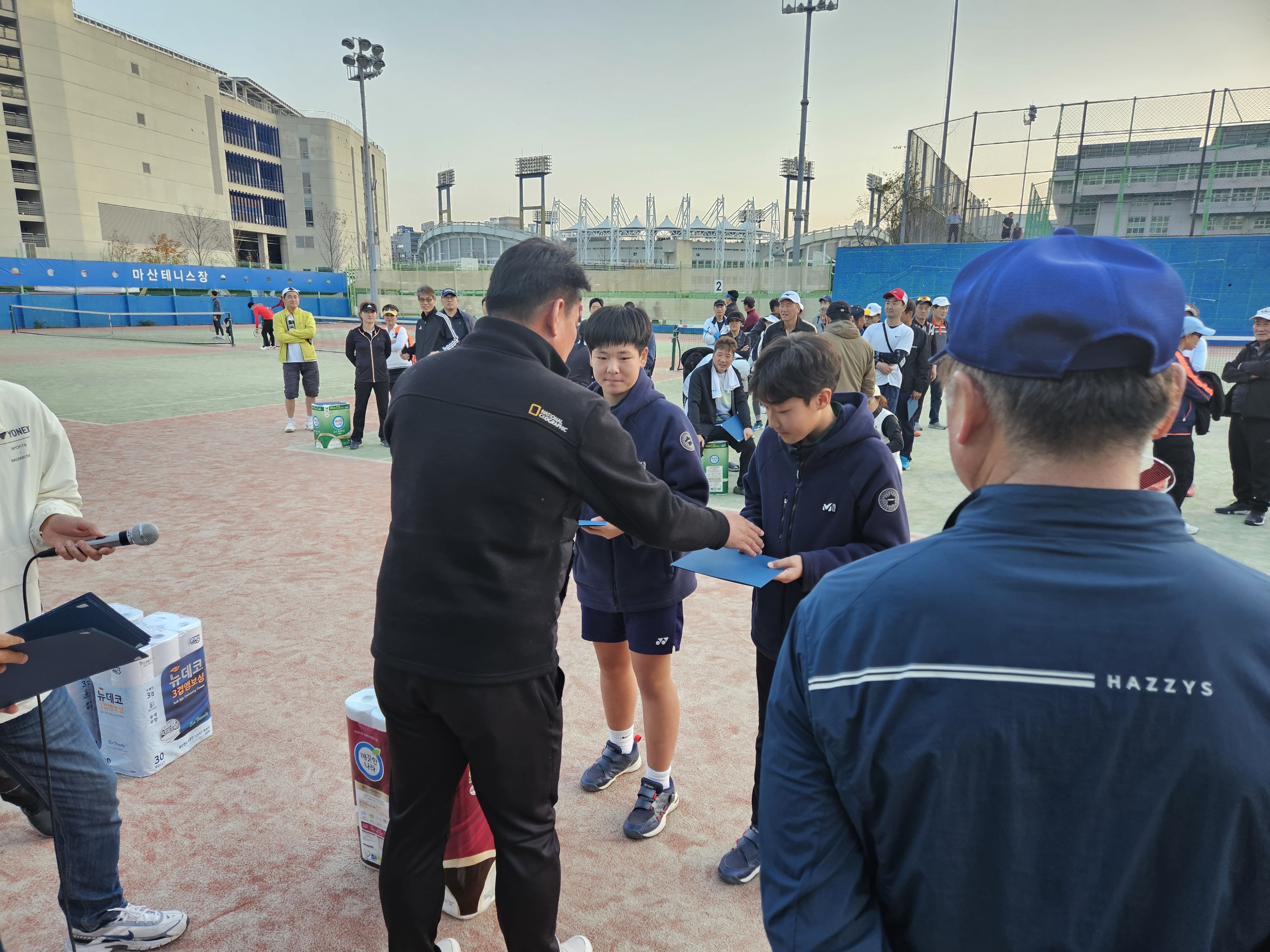 의령초, 경남 최고의 소프트테니스 명문 학교임을 증명하다  2024년 경남협회장배 소프트테니스 대회 1, 2, 3위 모두 석권 - 관련이미지3