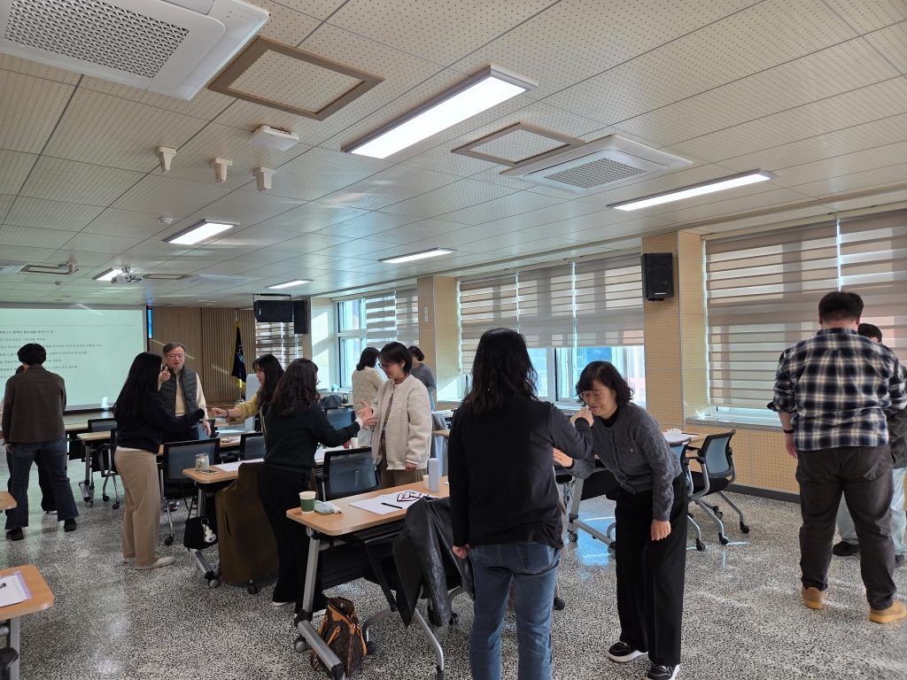 합천교육지원청, “상담자의 성장이 학생의 치유로... 마음챙김 교육의 시작” - 관련이미지2