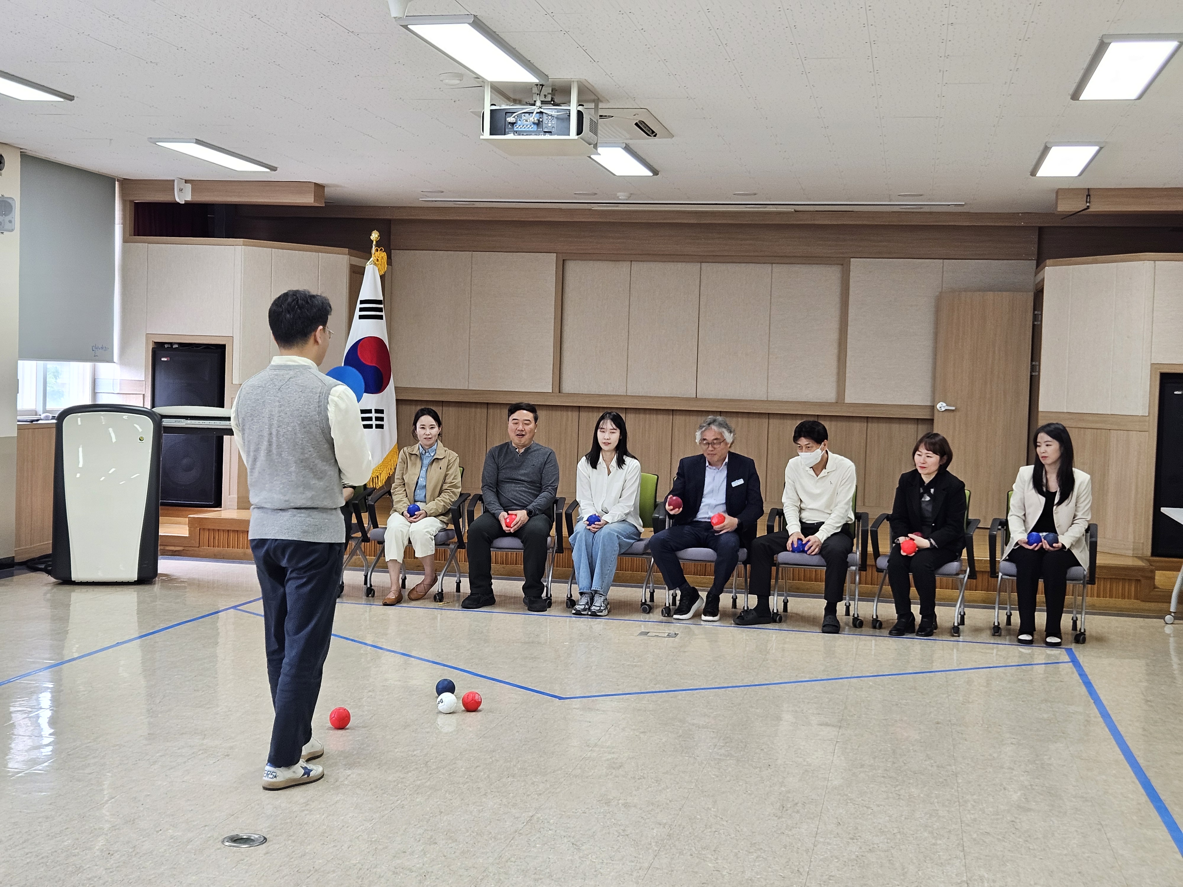 밀양교육지원청, 장애인식개선 캠페인 실시 - 관련이미지1