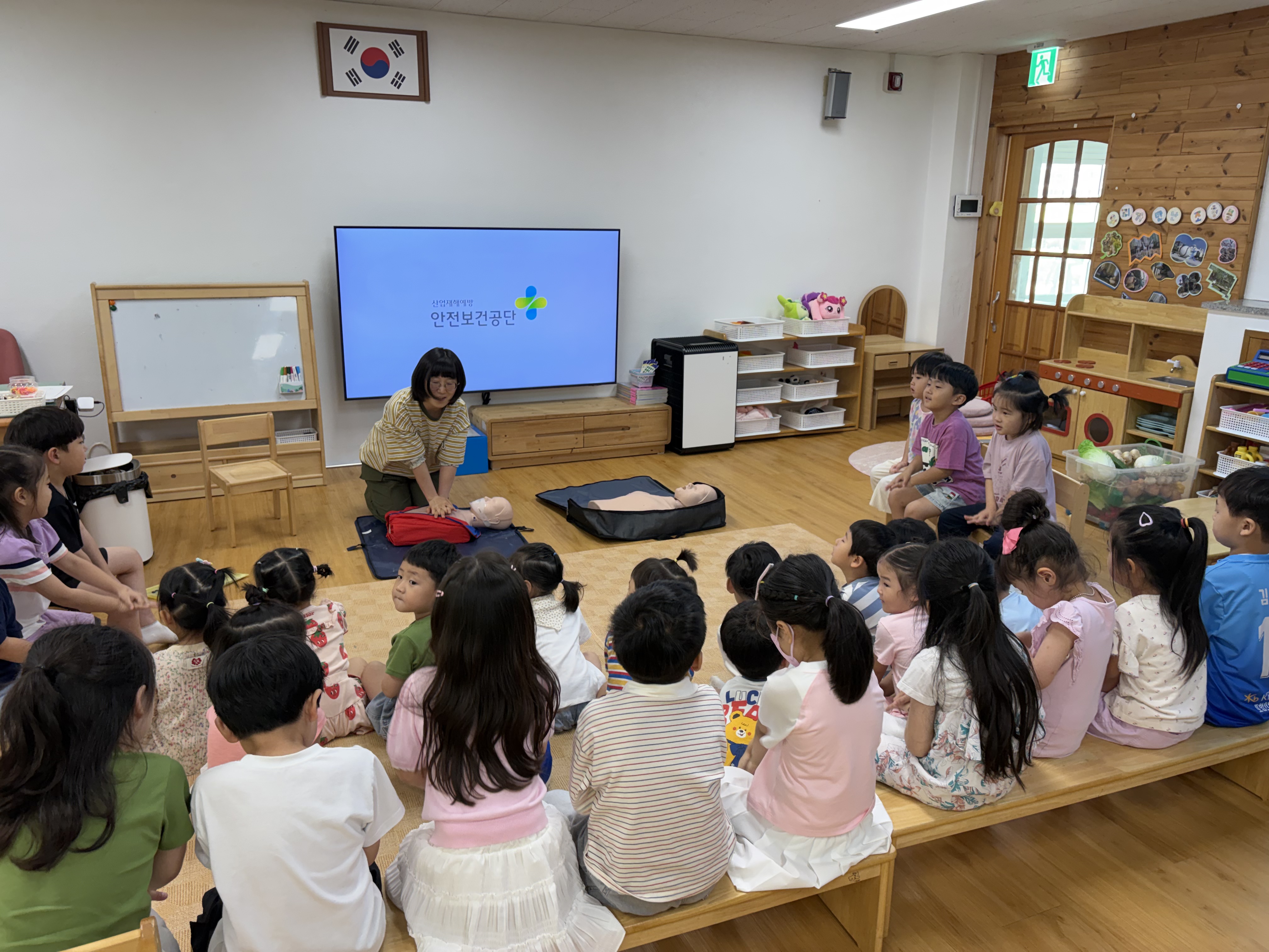 한사랑유치원, 여름철 수상안전교육 실시 - 관련이미지2