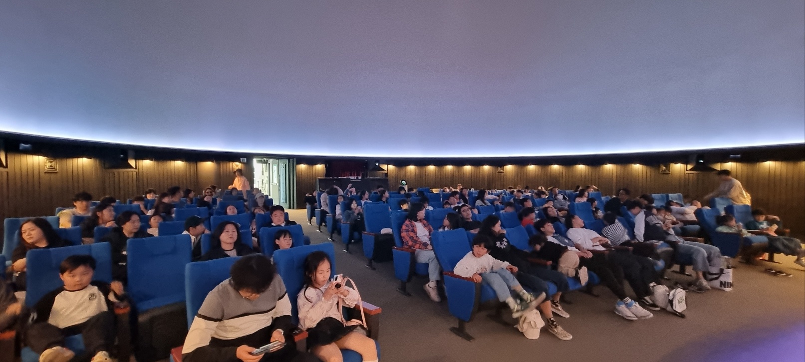 경남과학교육원, 천체투영관 3년 연속 ‘1만 명 시대’ - 관련이미지1