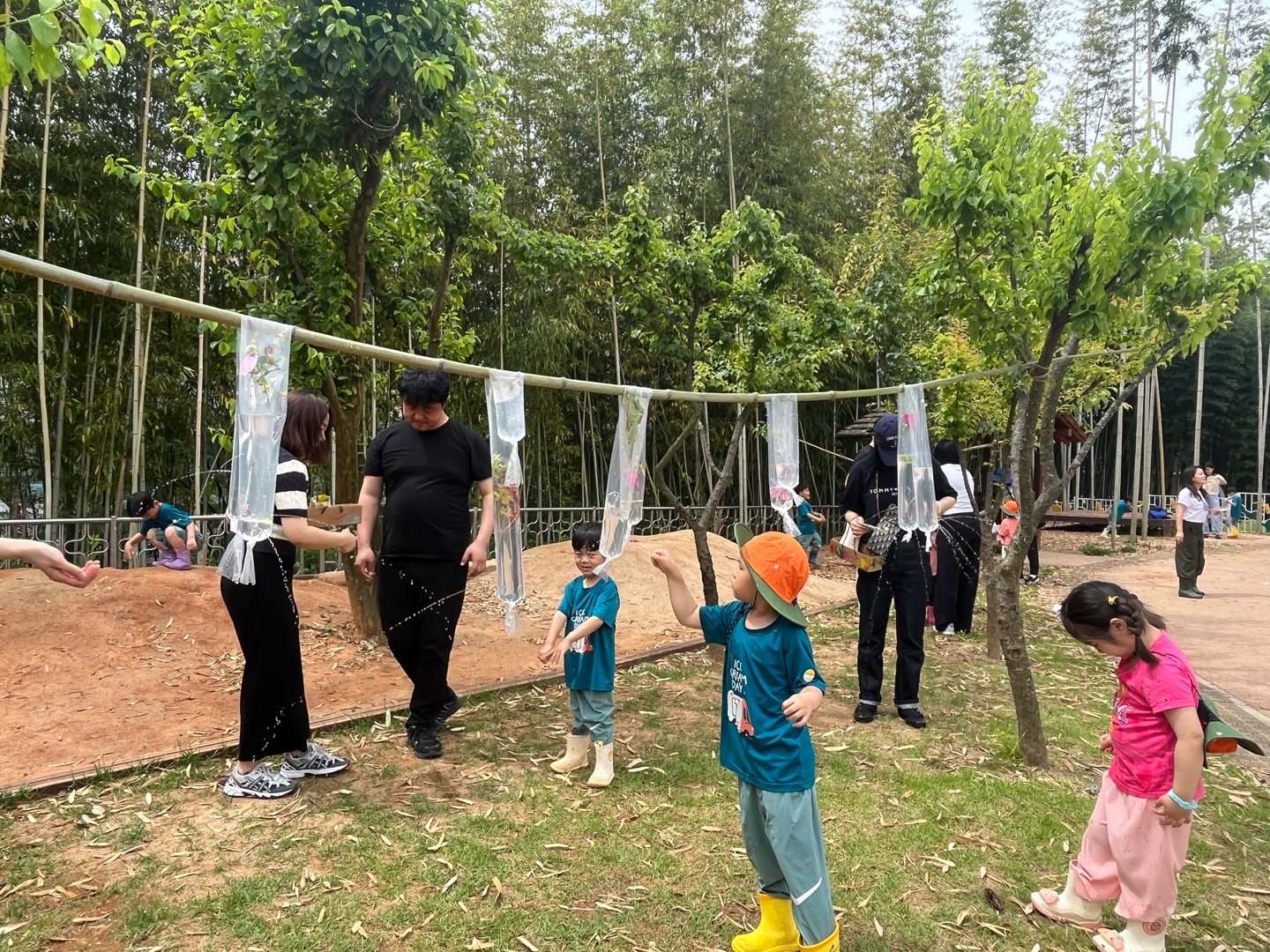'가족과 함께하는 창원숲 이야기' 창원숲유치원 1학기 학부모 수업 나눔 실시 - 관련이미지3