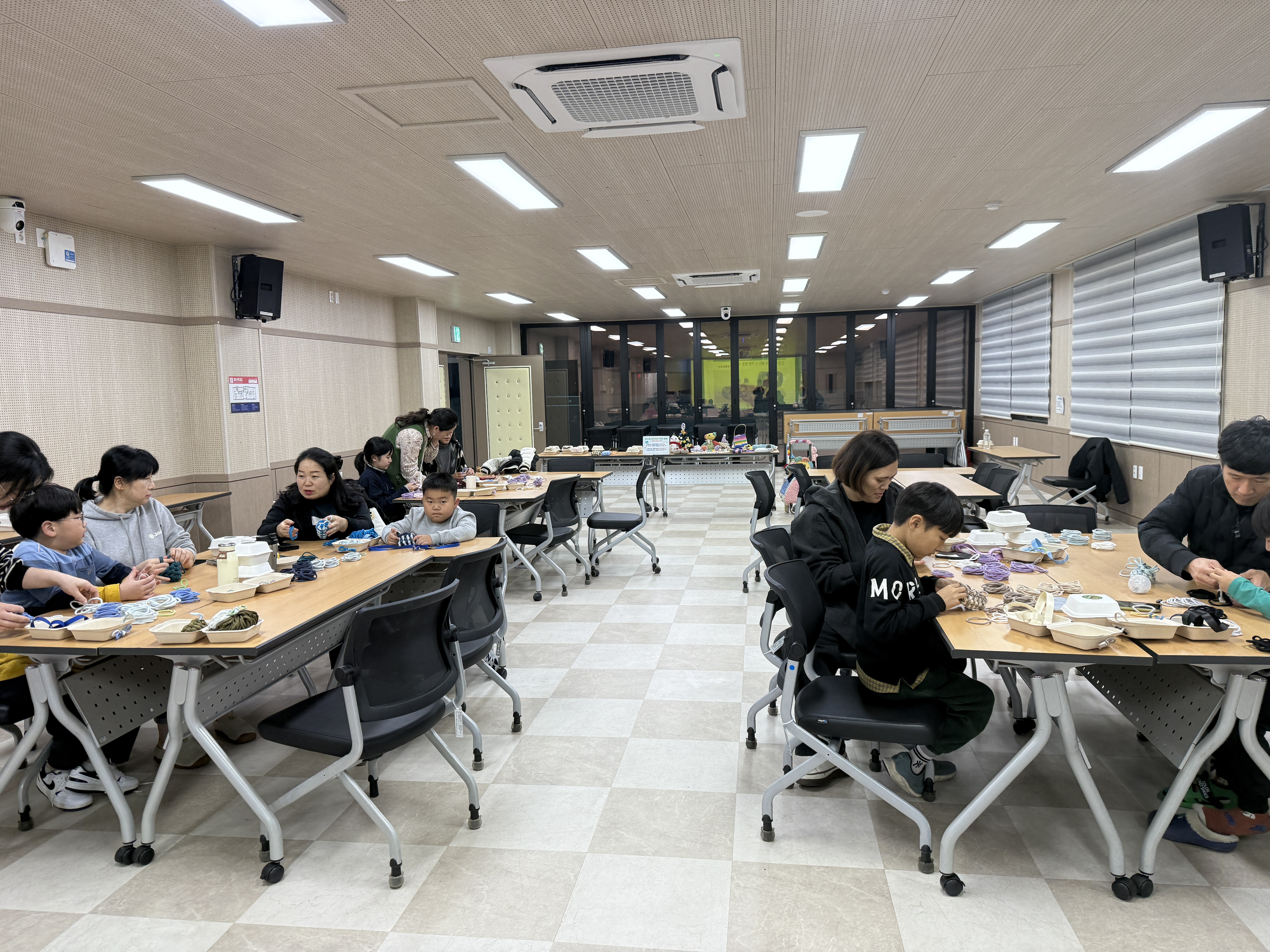 의령교육지원청 환경교육 특구, 「에코 패밀리 업사이클링 교실」운영 - 관련이미지3