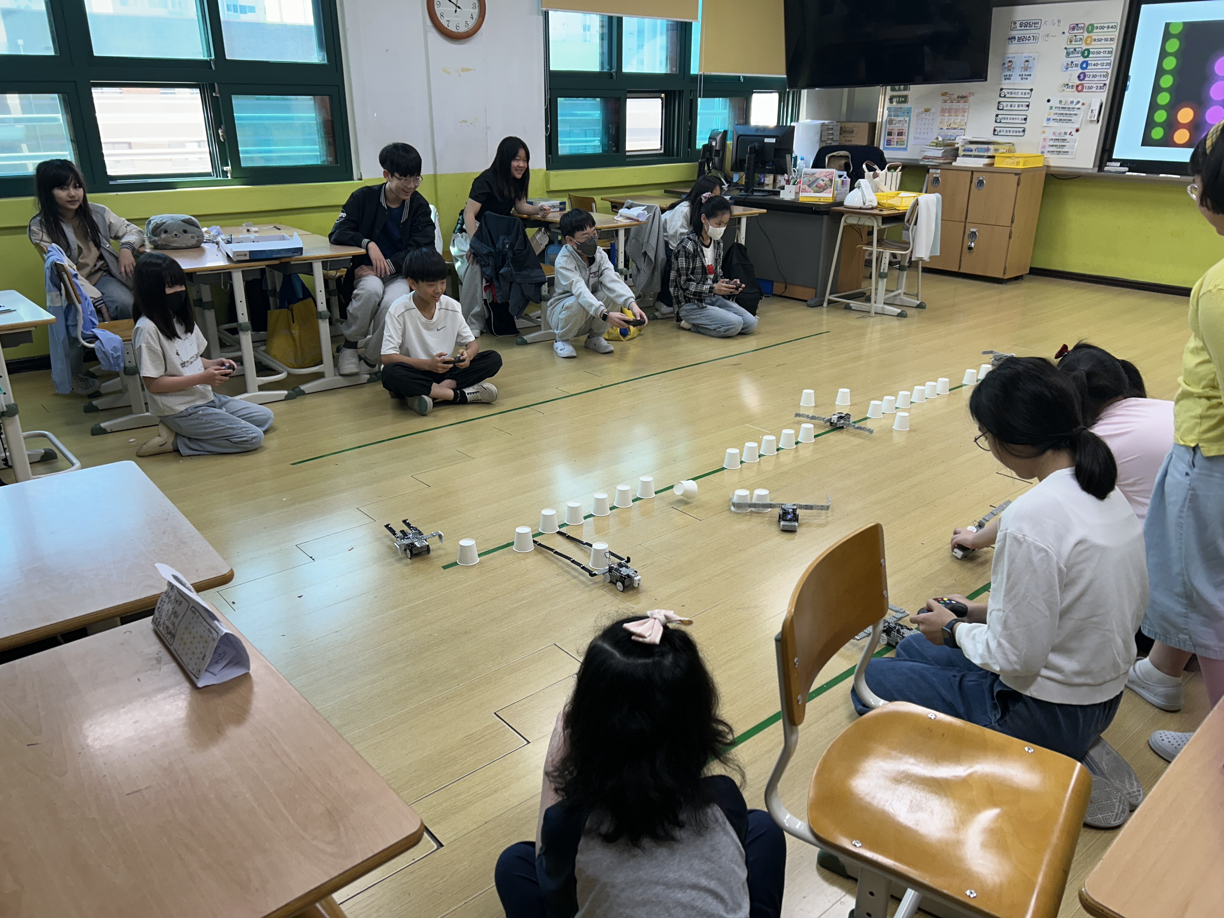 과학과 함께하는 진로 탐색, 대암초 과학 축제 개최 - 관련이미지1