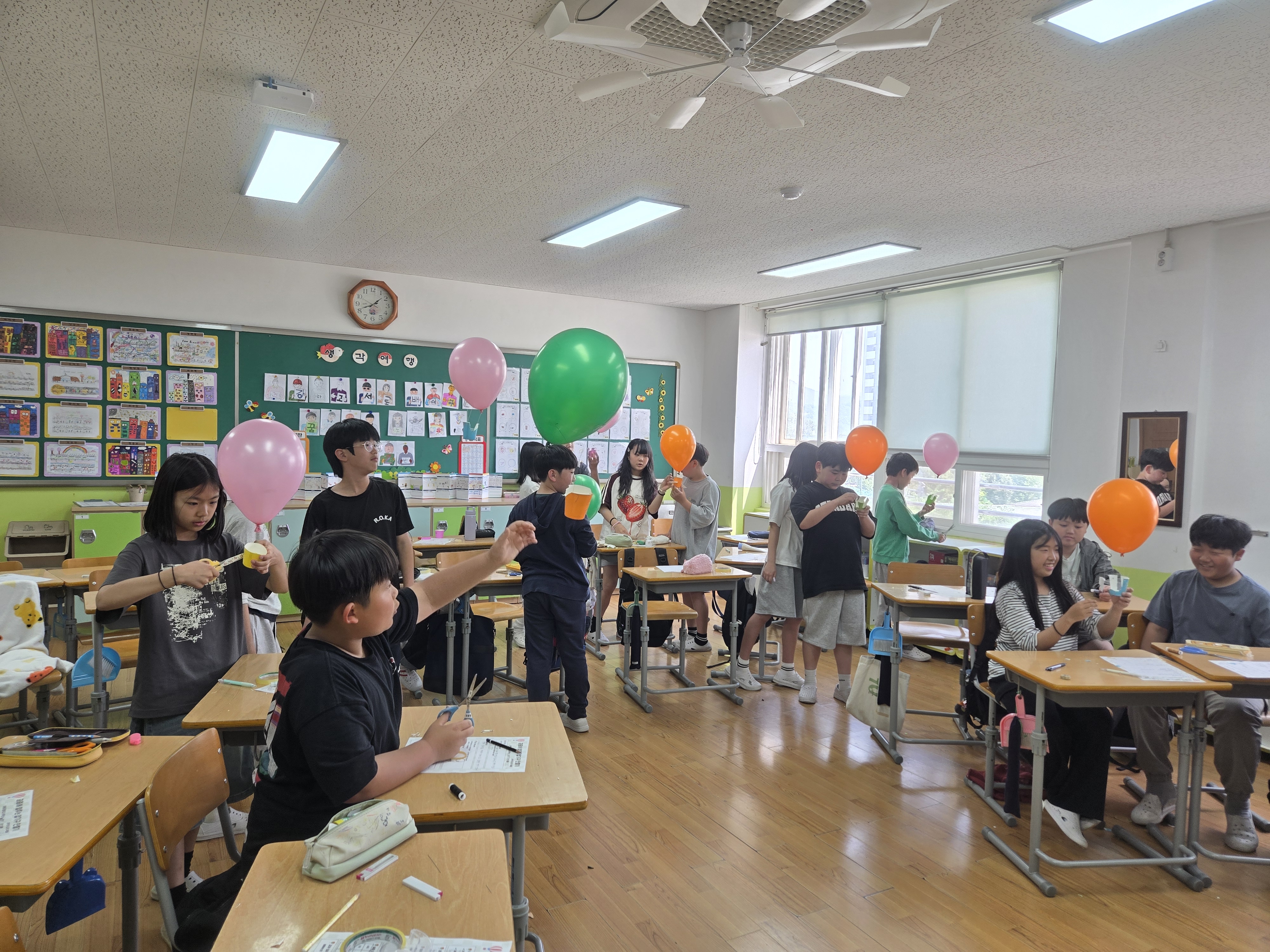 하동초, 상반기 행복학교 학교 공개와 함께 '교내 과학의 날' 운영 - 관련이미지1