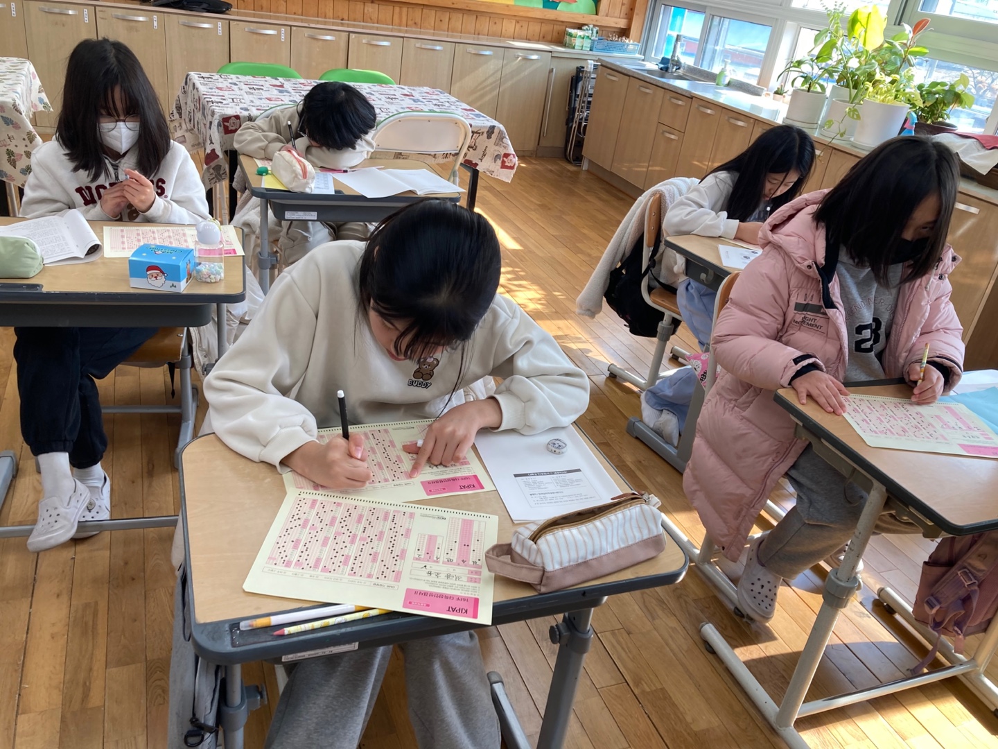 적량초, '나를 찾아가는 여행' 학생 표준화 검사 실시(학년별 맞춤형 표준화 검사로 자기주도적 성장 지원) - 관련이미지1