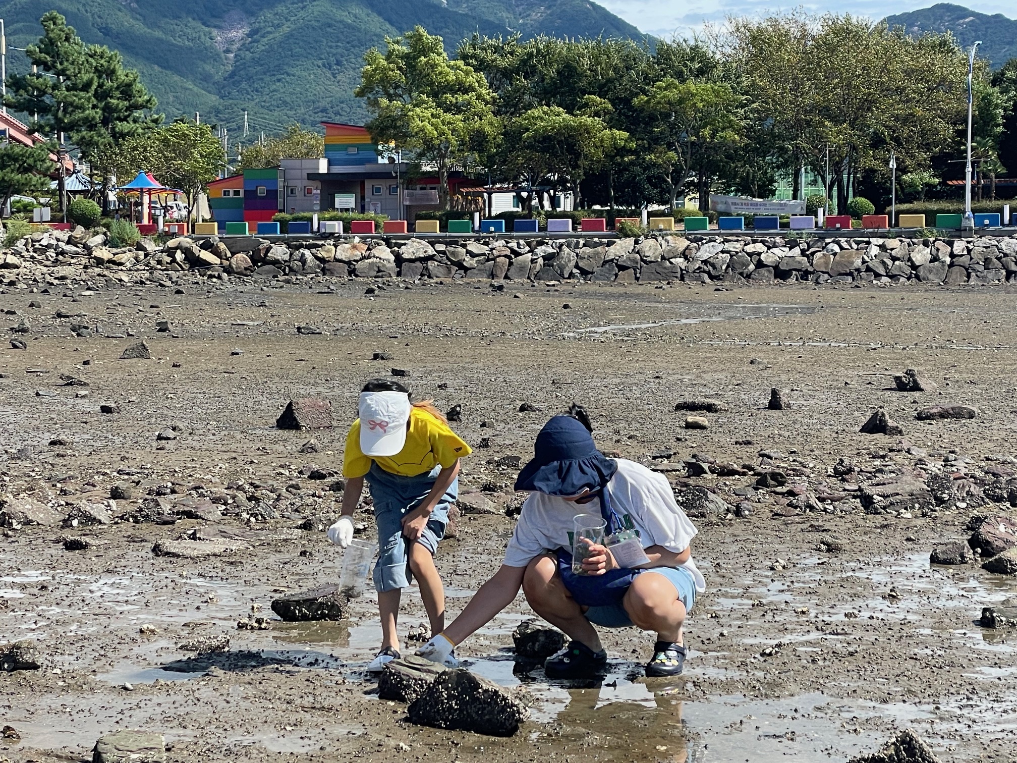  함께 걷고 웃는 하루, 부모와 아이의 특별한 동행 양산교육지원청 '우리두리 행복타GO' 운영 - 관련이미지1