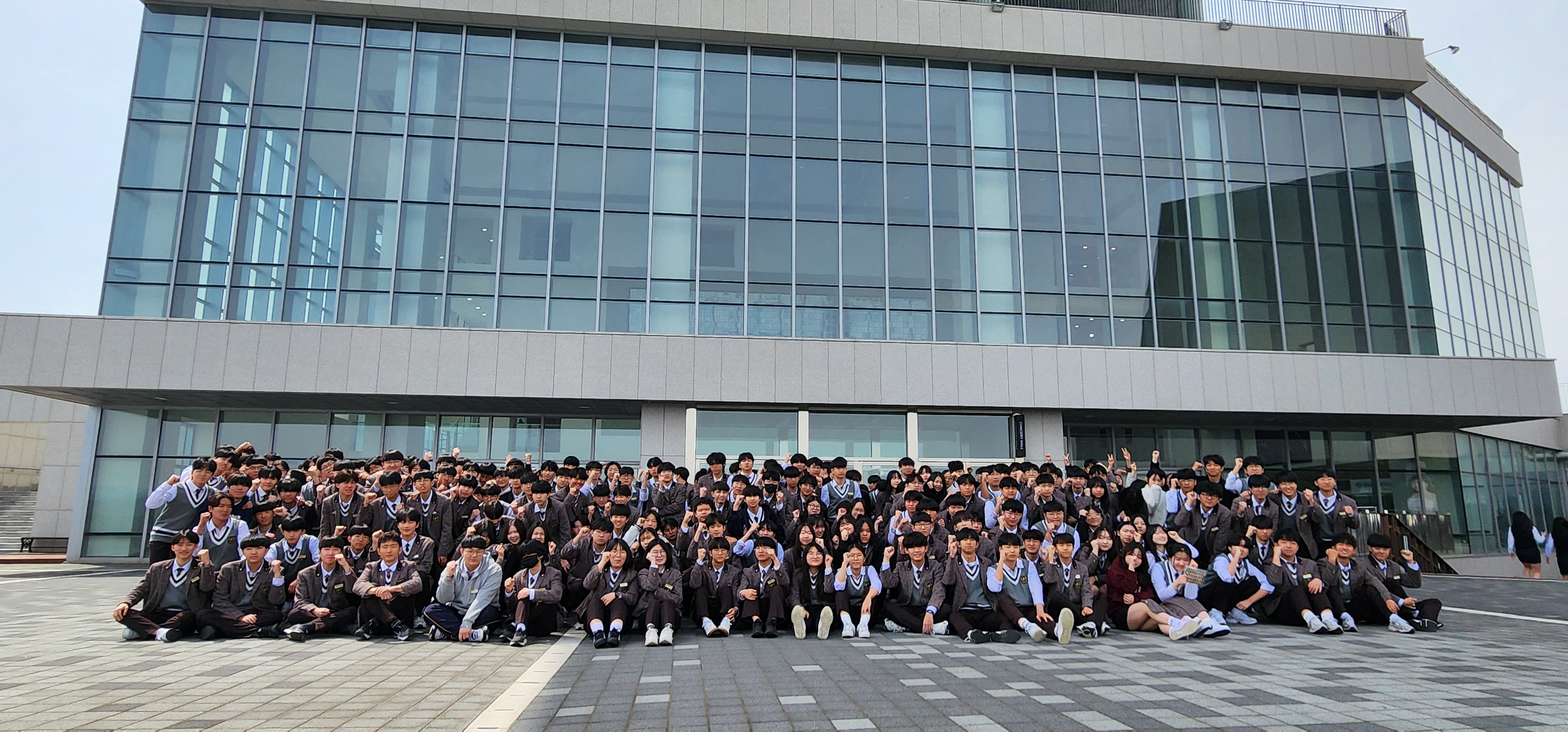 음악이 흐르는 교실 밖 배움, 동원고 2025. 통영국제음악제 스쿨콘서트 참여 -임윤찬 협연, 클래식 음악의 매력을 직접 경험하다!- - 관련이미지3