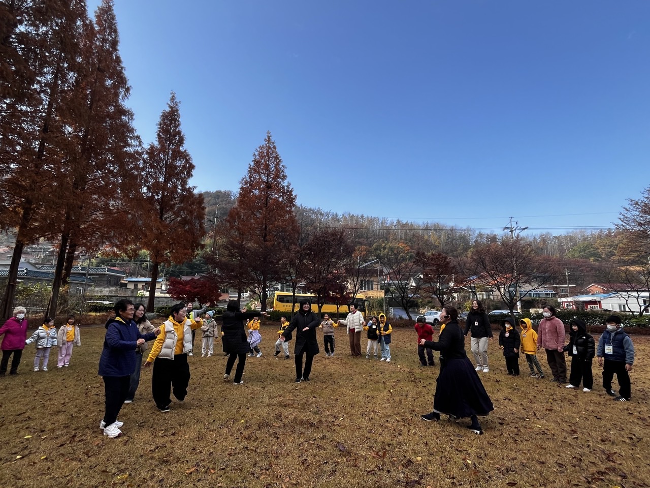 작은학교 공동교육과정,  마을과 손잡고 학교 밖 배움터 확장 - 관련이미지3