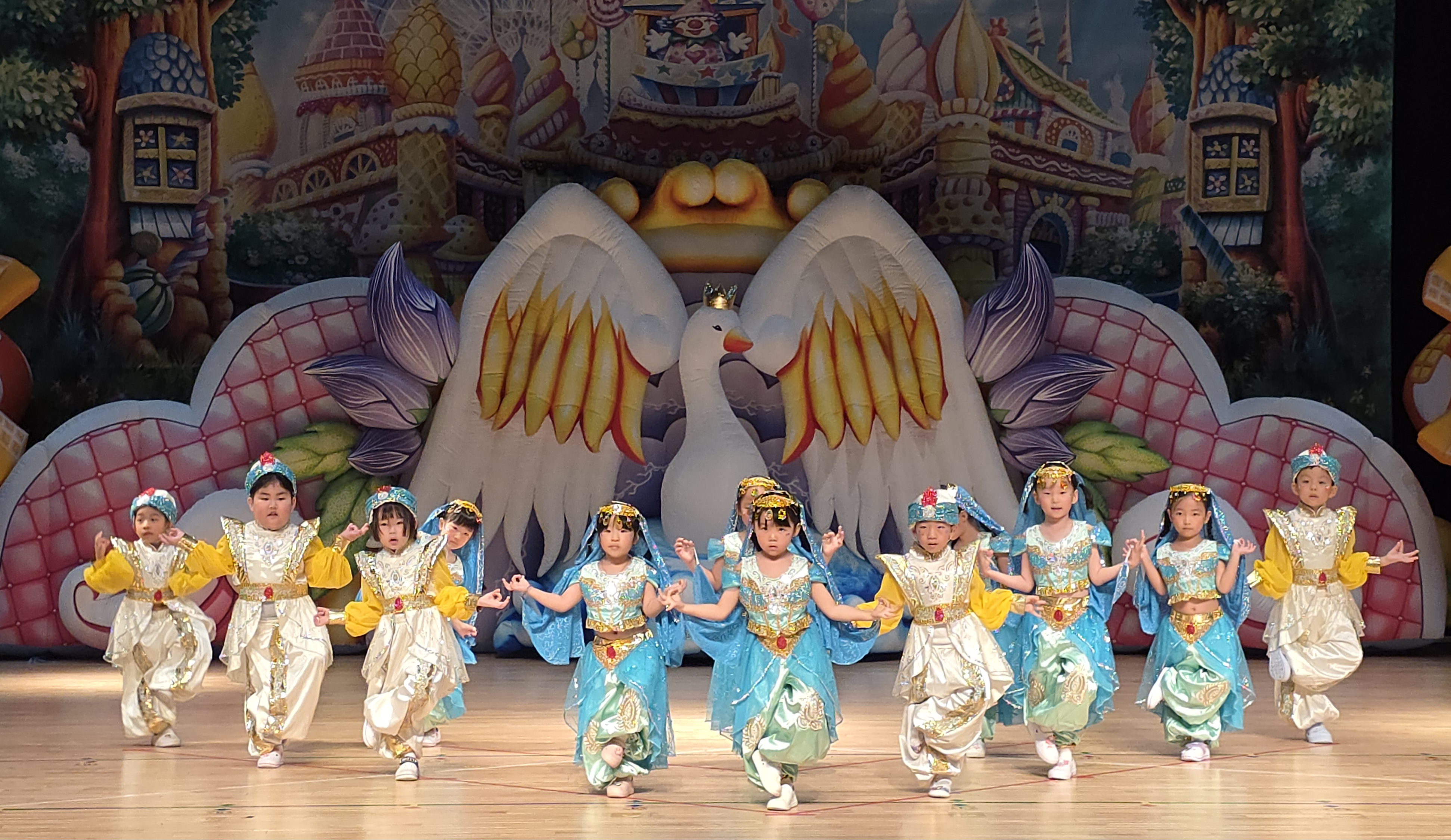 하동유치원, 학예 발표회 및 가을 음악회 개최 - 관련이미지4