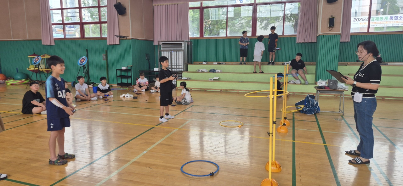 합천교육지원청, '웹툰 제작부터 드론 코딩까지, 미래 인재 키우는 특별한 5일간' - 관련이미지1