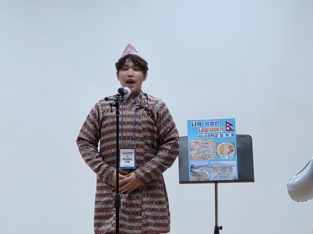 서하초, 5학년 김가홍 학생 경남 이중언어말하기대회 은상 수상 - 관련이미지1