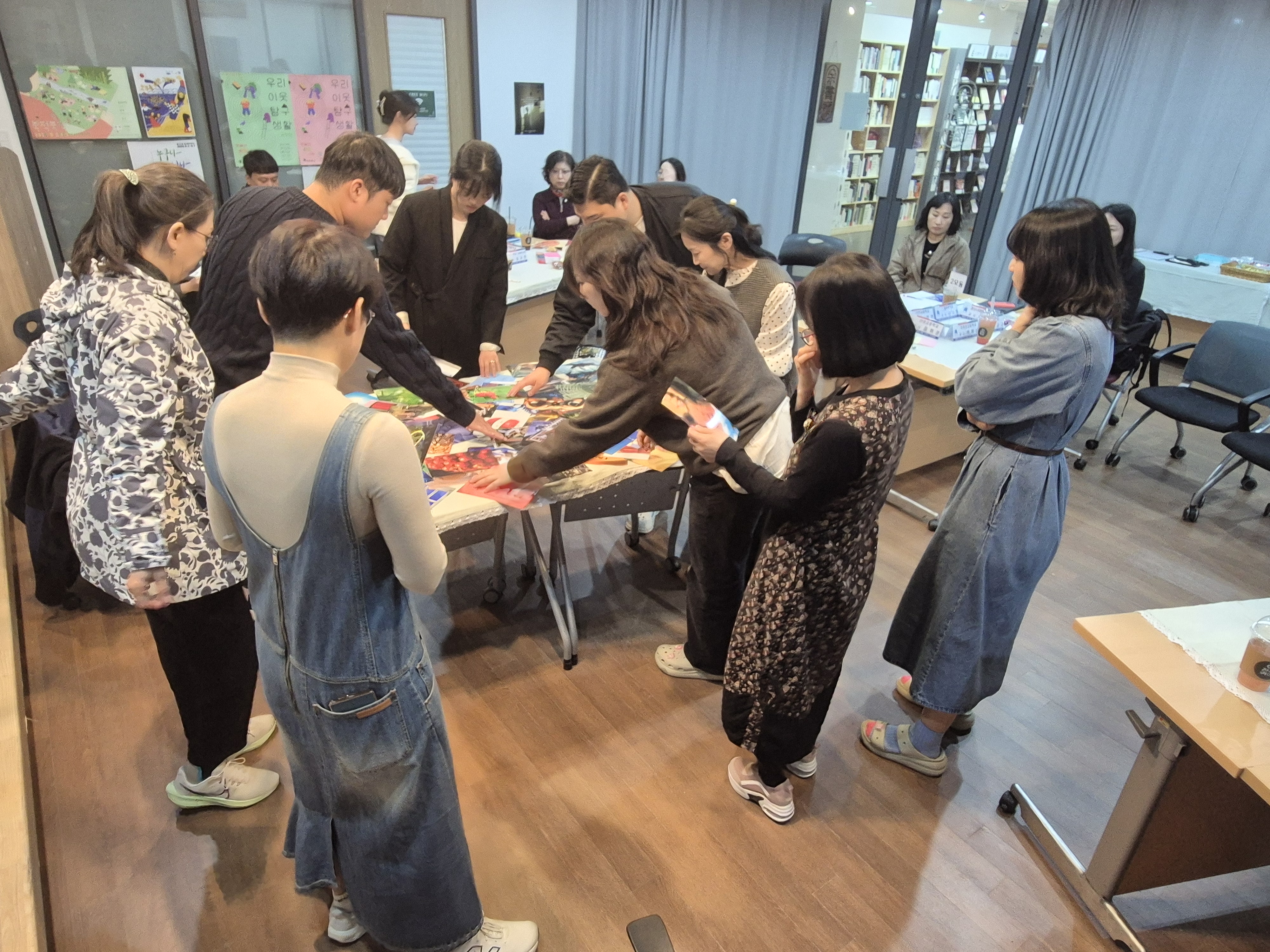 진주교육지원청,‘ 공감으로 물드는 수업 수다 ’로 교사 마음에 온기를 더하다 - 관련이미지1