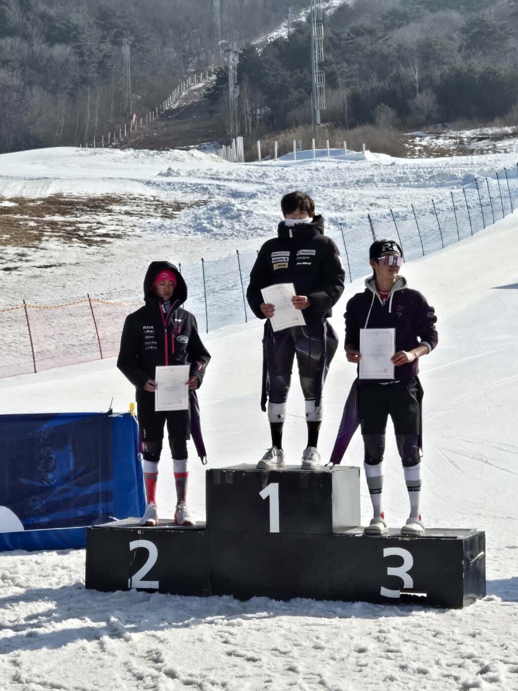 창원 감계중 임승민 선수, 전국동계체전 알파인 스키 3종목 메달 석권 - 관련이미지1