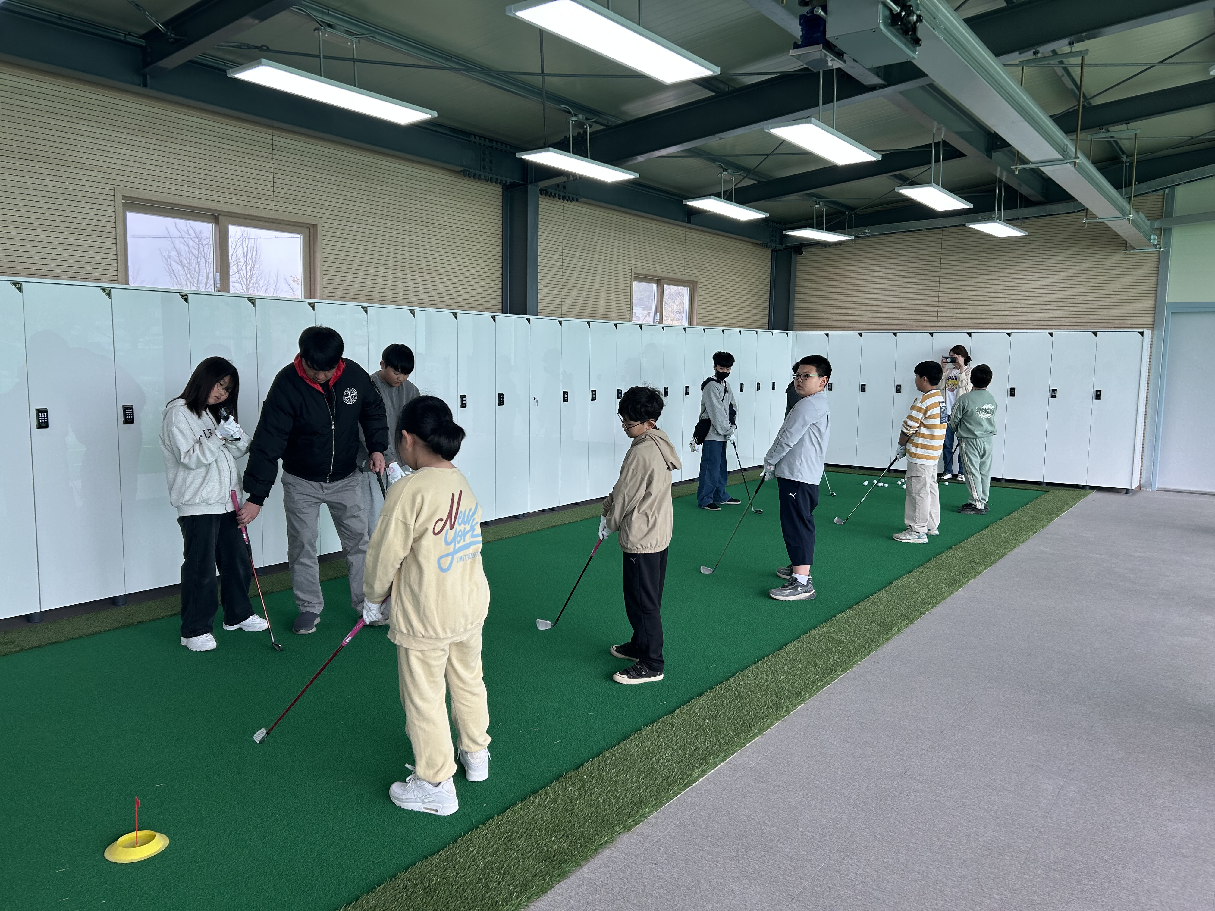 초계초, 지역 사회와 함께 하는 어린이 골프교실의 막을 열다 - 관련이미지3