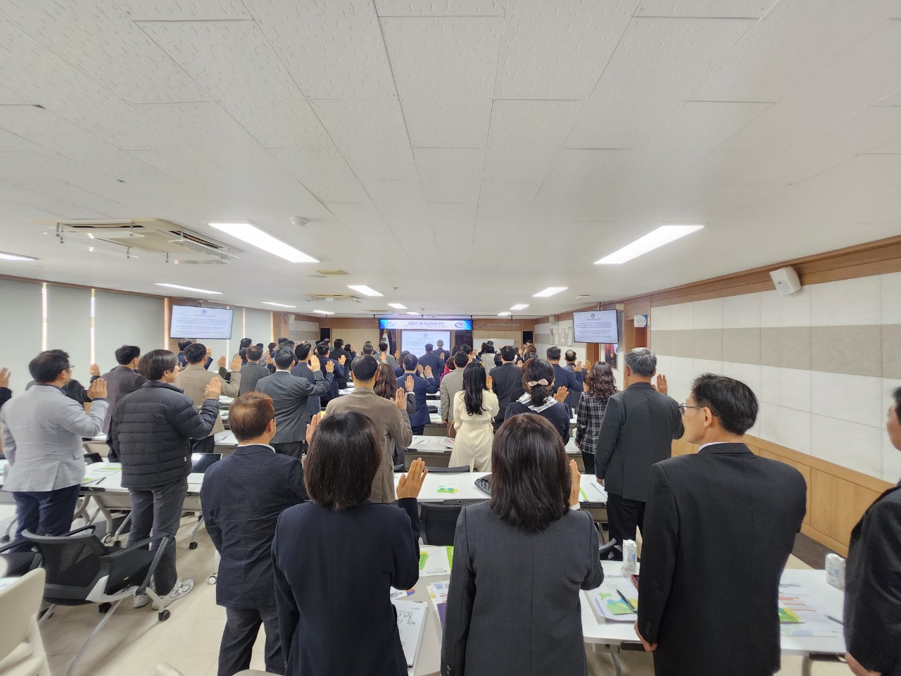 거제교육지원청, 신학년 맞이 학교장 반부패 청렴실천 결의식 개최 - 관련이미지2