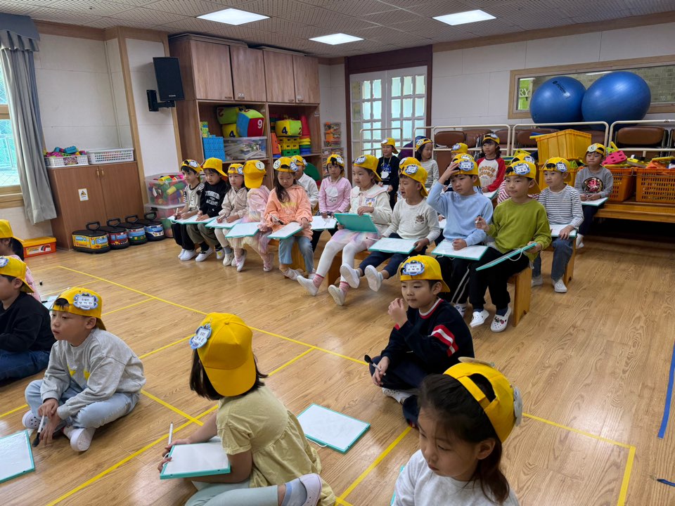 김해유치원! 독서골든벨로 문해력의 날개를 달다! - 관련이미지3