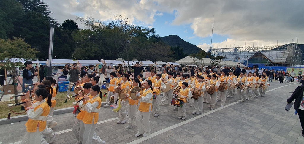 풍호초, 대취타 퍼레이드로 지역 축제의 주인공되다  - 관련이미지1