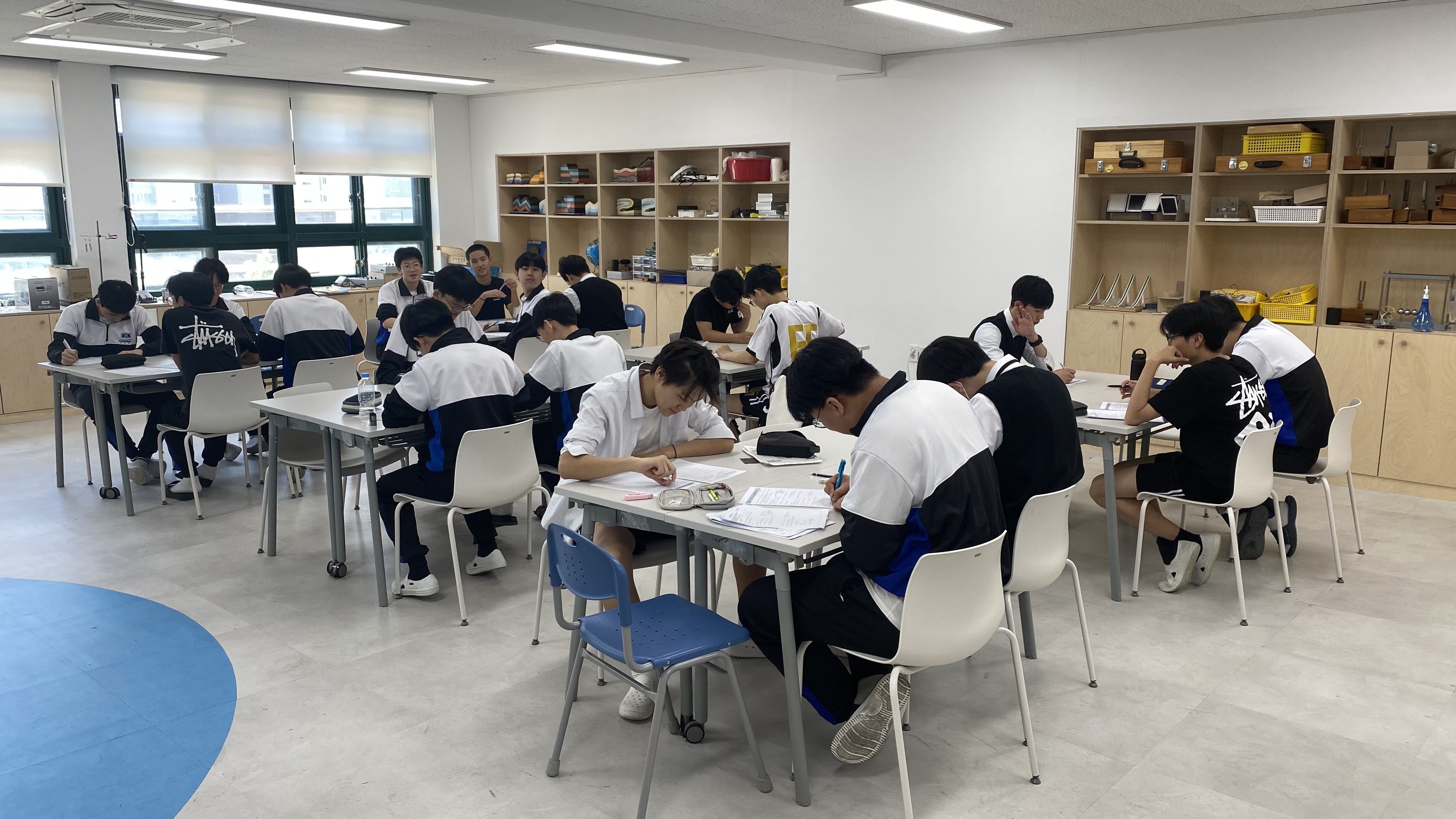 “문학과 미술 속으로 들어간 수학”창원중앙고 융합형 수학축제 열려 - 관련이미지2