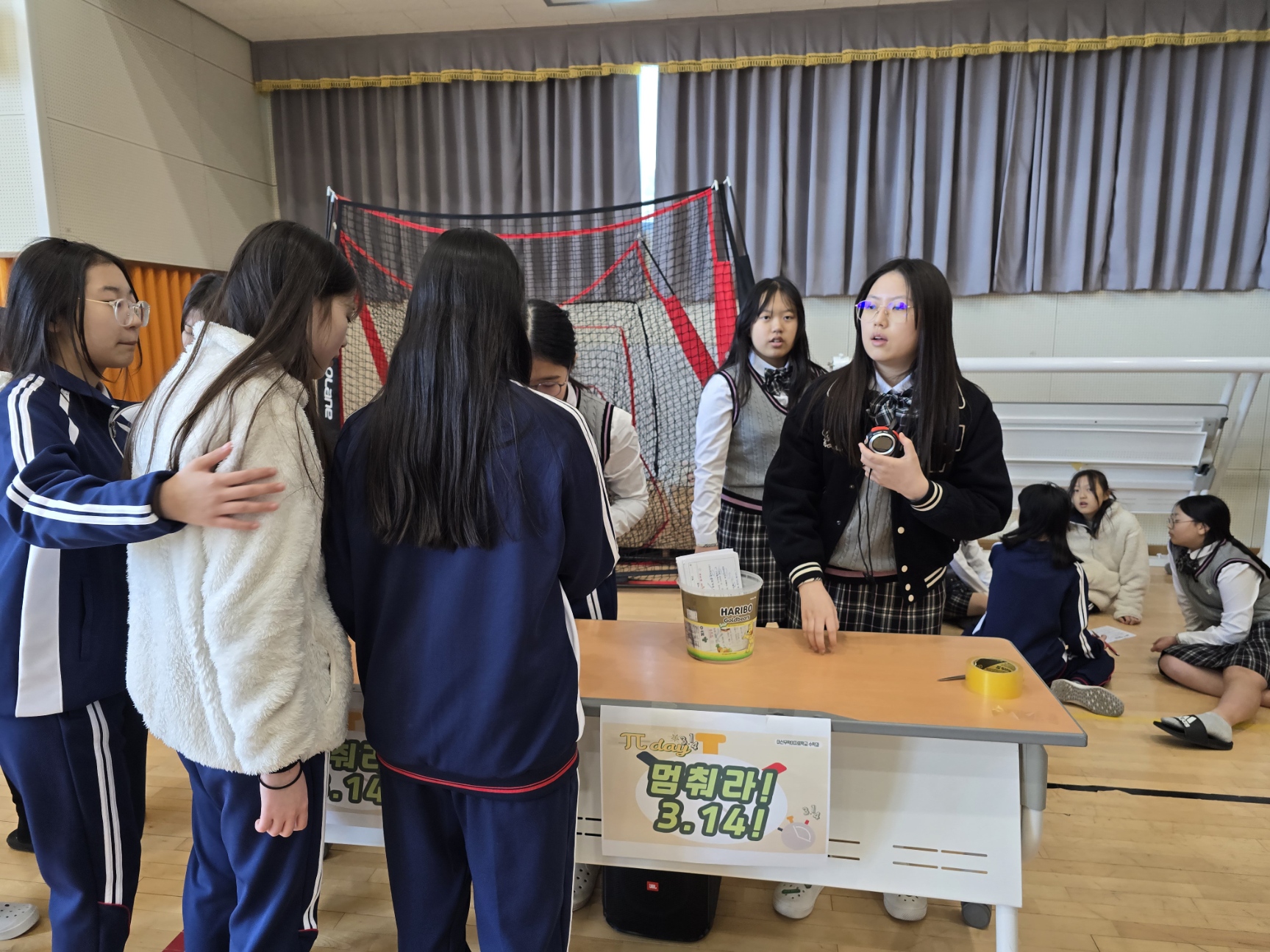 마산무학여중, 파이데이 맞아 학생 참여형 수학 체험 행사 열다. - 관련이미지2