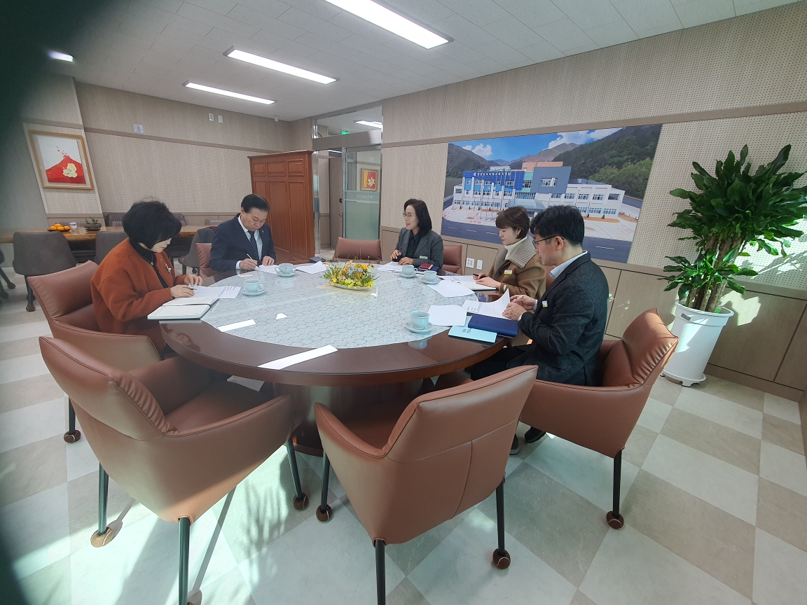 2025년 상반기  의령교육지원청, 권원만 도의원 초청 간담회 - 관련이미지1