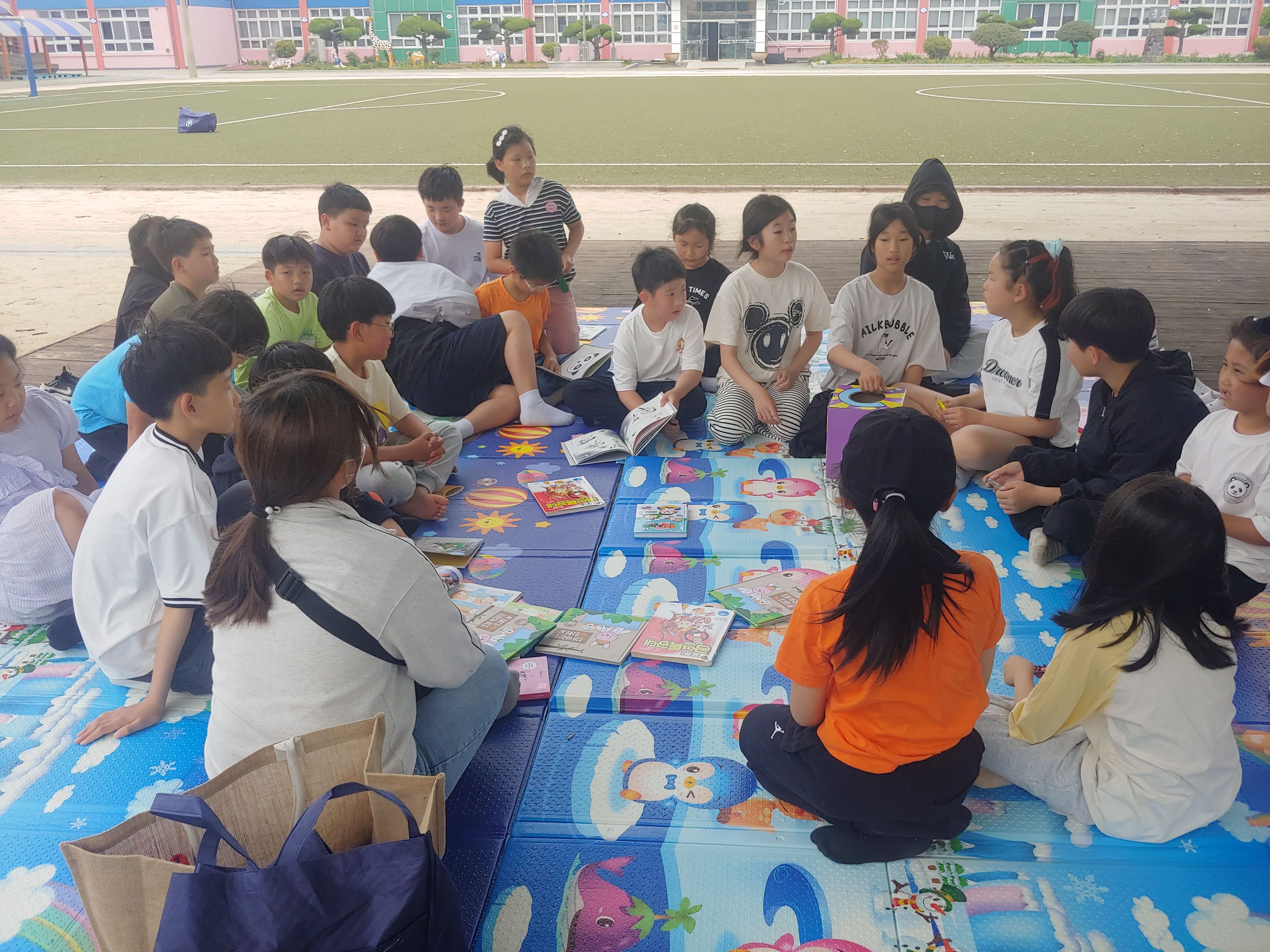 옥종초, ‘재잘재잘 그림책 읽기’를 통한 흡연예방교육 - 관련이미지1