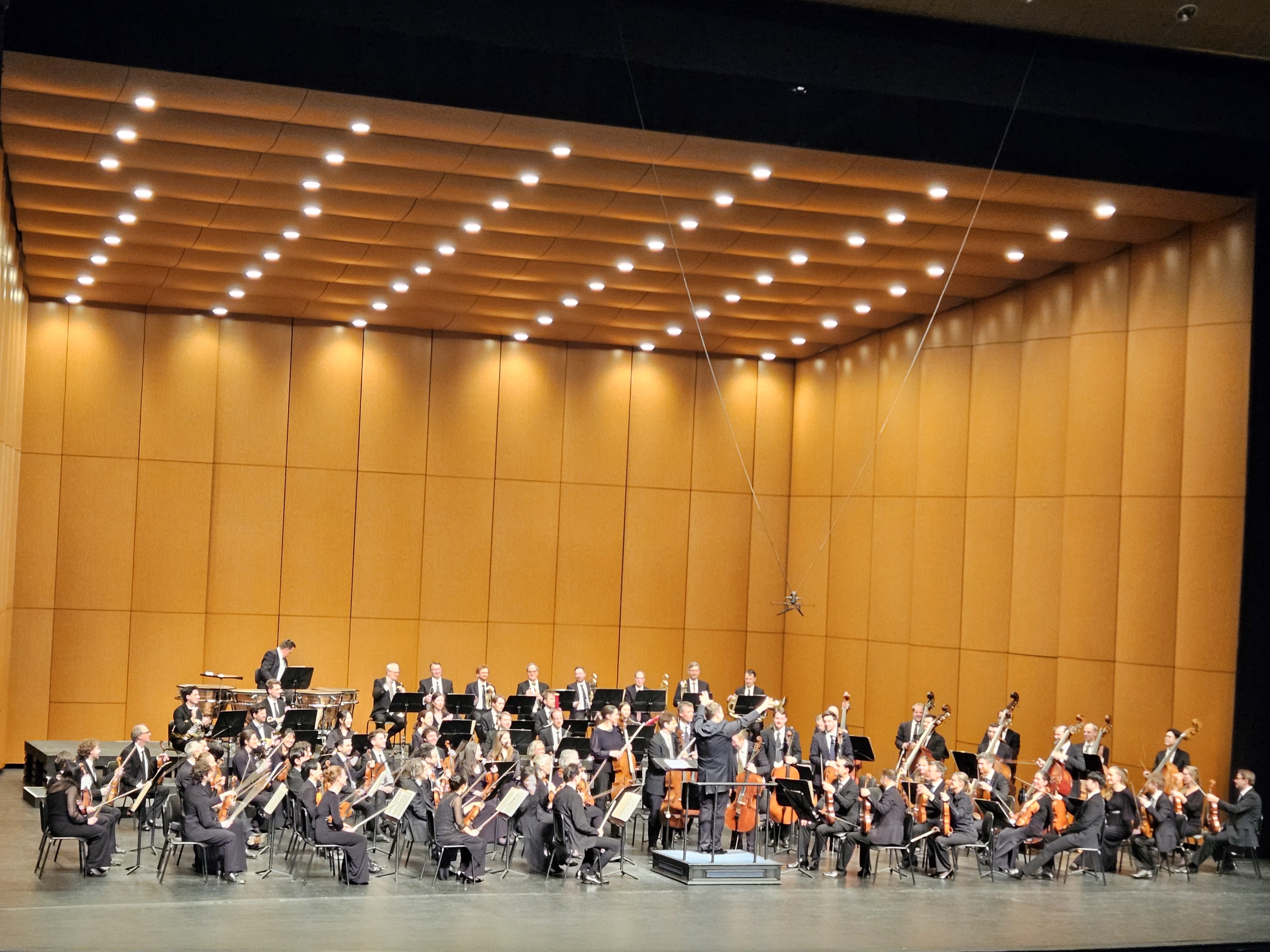 계룡중, 세계적 오케스트라와 만나다 - 관련이미지1