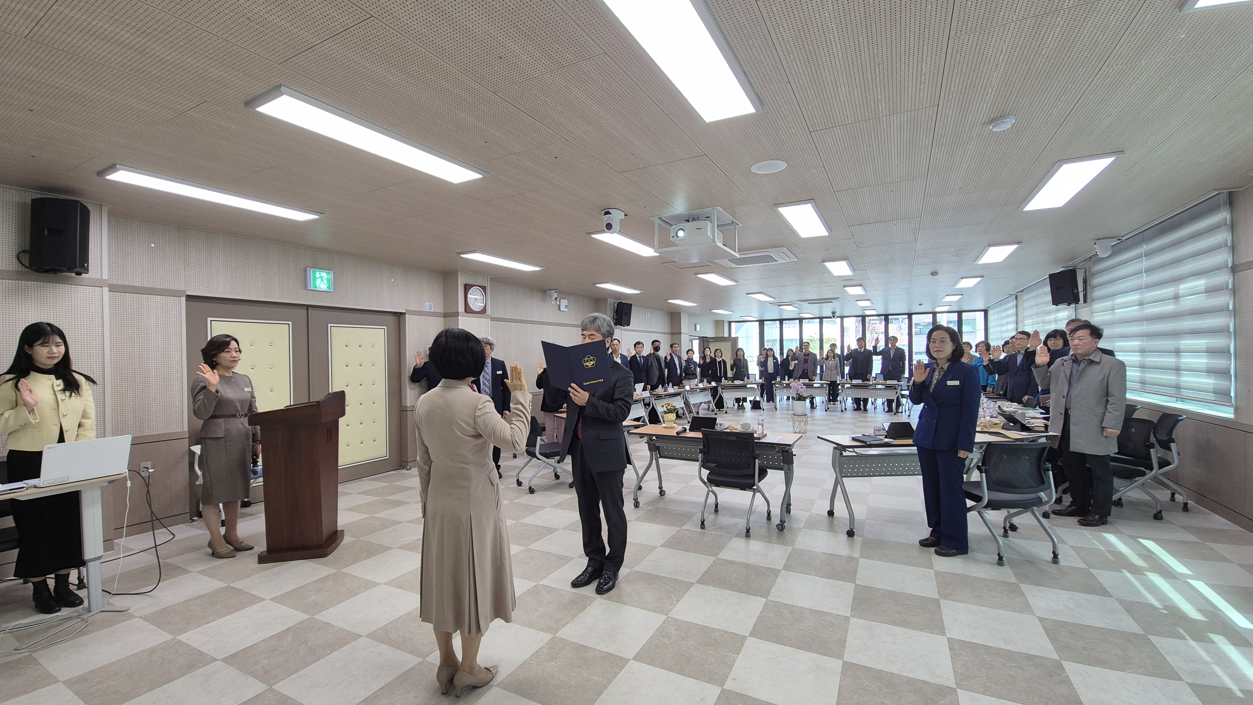 의령교육지원청, 학교장(기관장) 주도  청렴 실천 결의 다짐!  - 관련이미지1