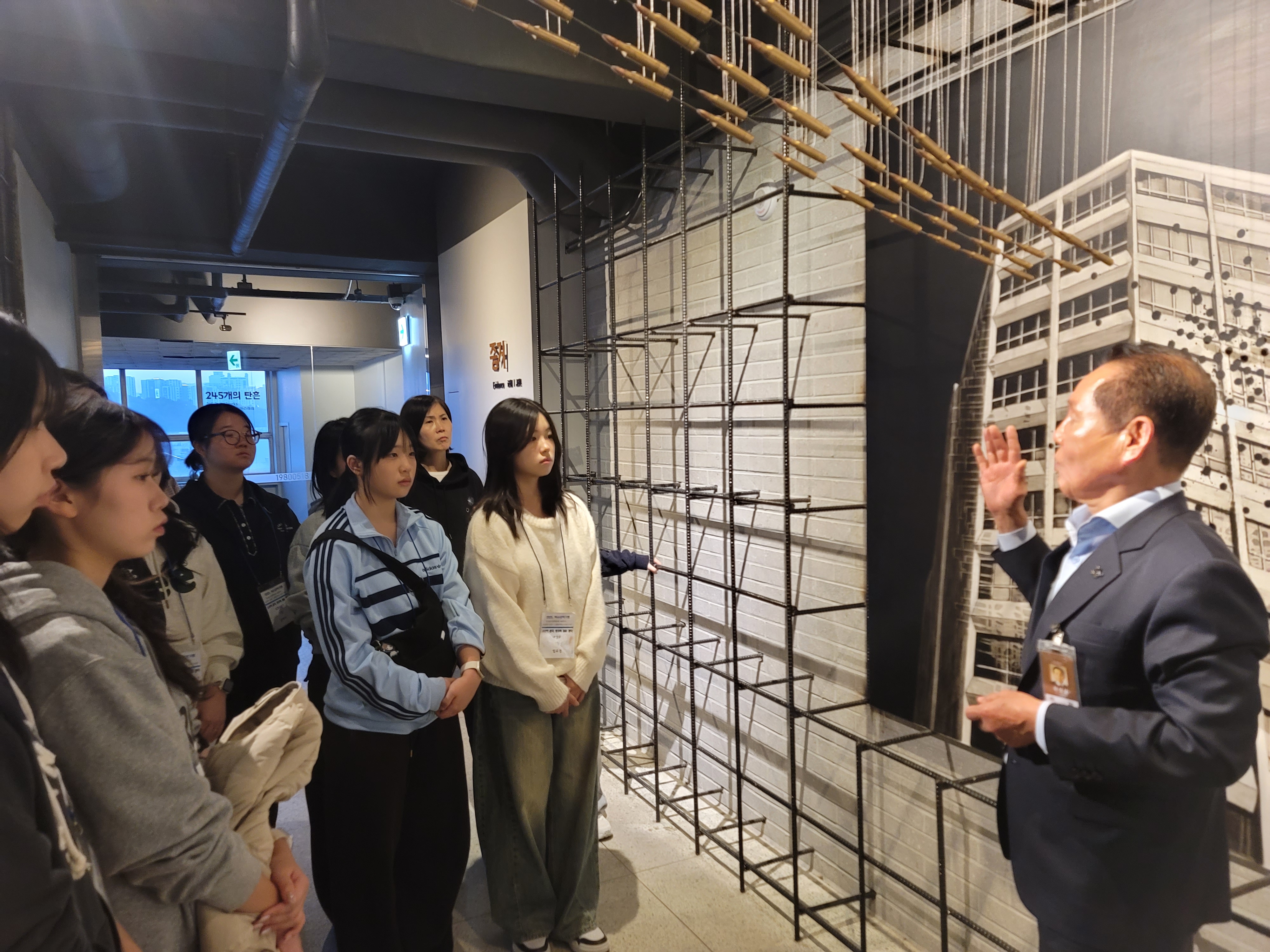 봉명중, 김해경원고, 중·고 연계 교육과정 “소년이 온다, 그리고 동호의 길을 걷다” 역사문학기행 - 관련이미지2