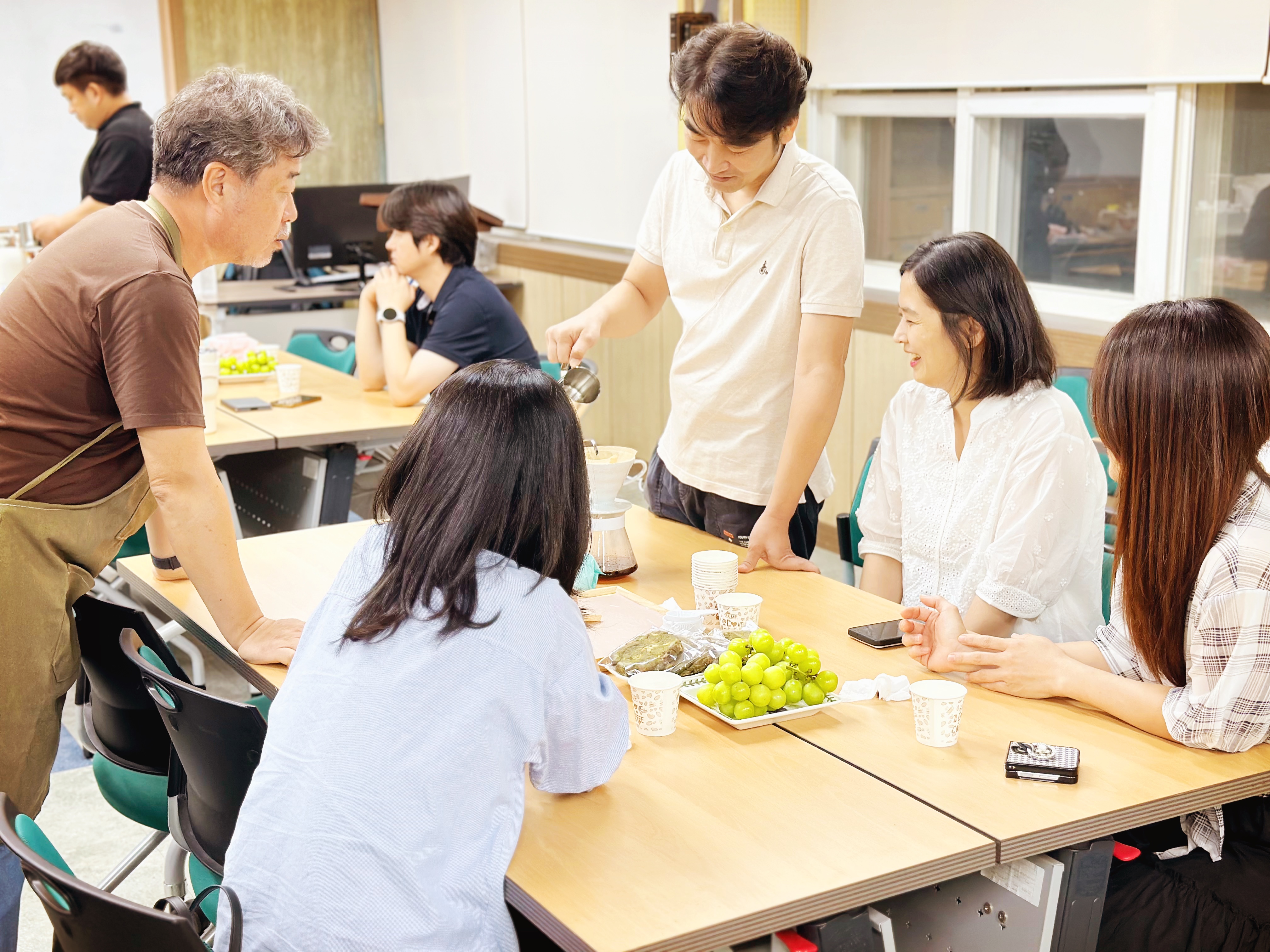 궁항초,  깊어지는 가을밤, 커피 한잔할까요? - 관련이미지2