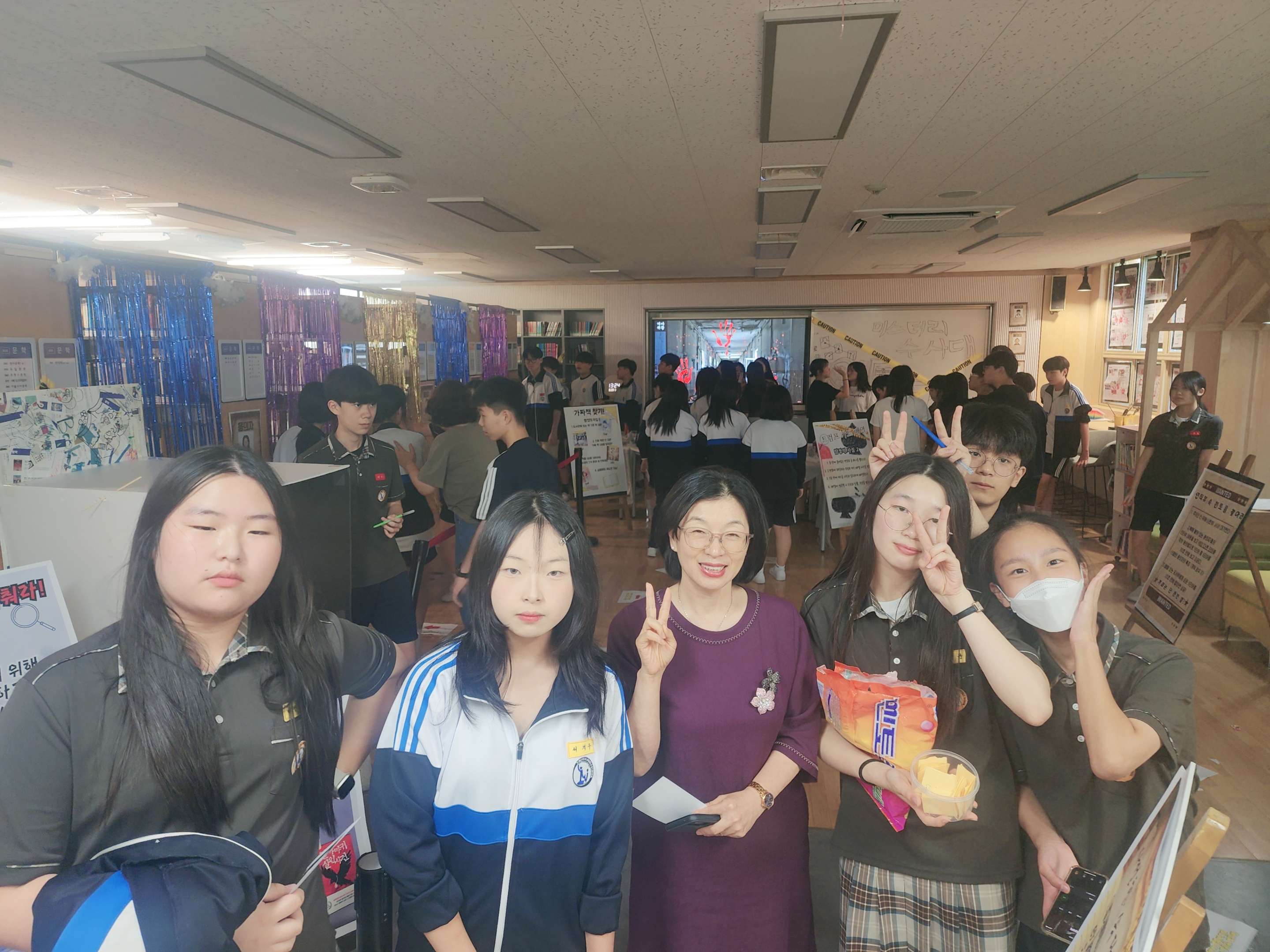  용원중학교, 작가 초청 강연회 및 사제동행 독서프로그램 열다 - 관련이미지3