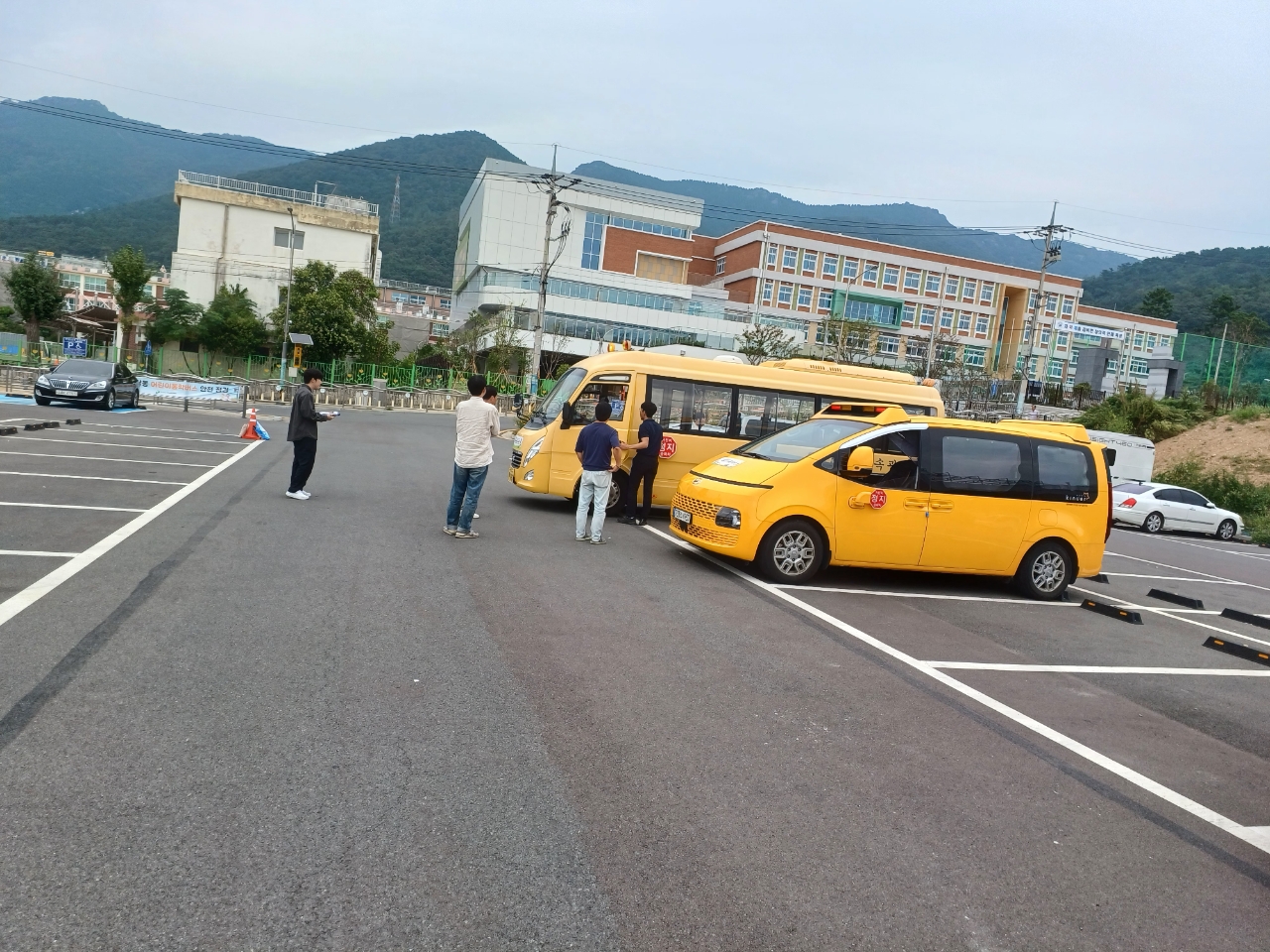 창원교육지원청, 하반기 어린이통학버스 안전 점검 실시 - 관련이미지1