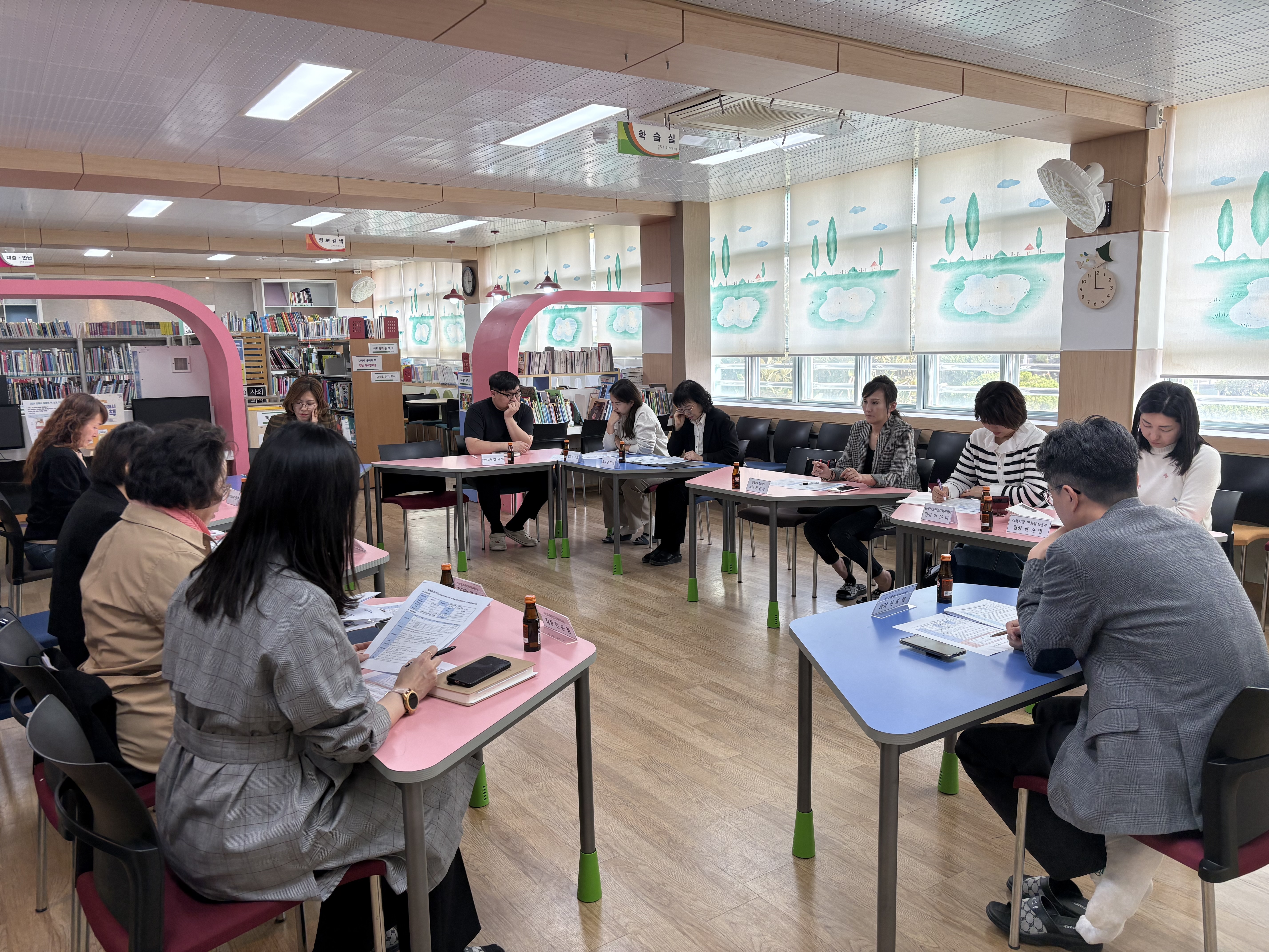 김해교육지원청, 학생맞춤통합지원을 위한 복합위기학생 사례회의 개최 - 관련이미지2