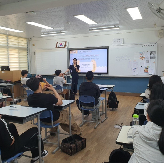 야로고등학교, ‘Dream Talk! 진로 나침반’ (동아리체험 및 대학연계 진로체험) 행사 개최 - 관련이미지1
