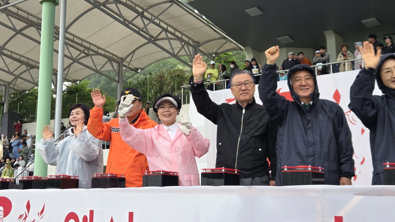 의령교육지원청, 2026. 전국의병마라톤대회 청렴과 봉사로 함께하다! - 관련이미지1